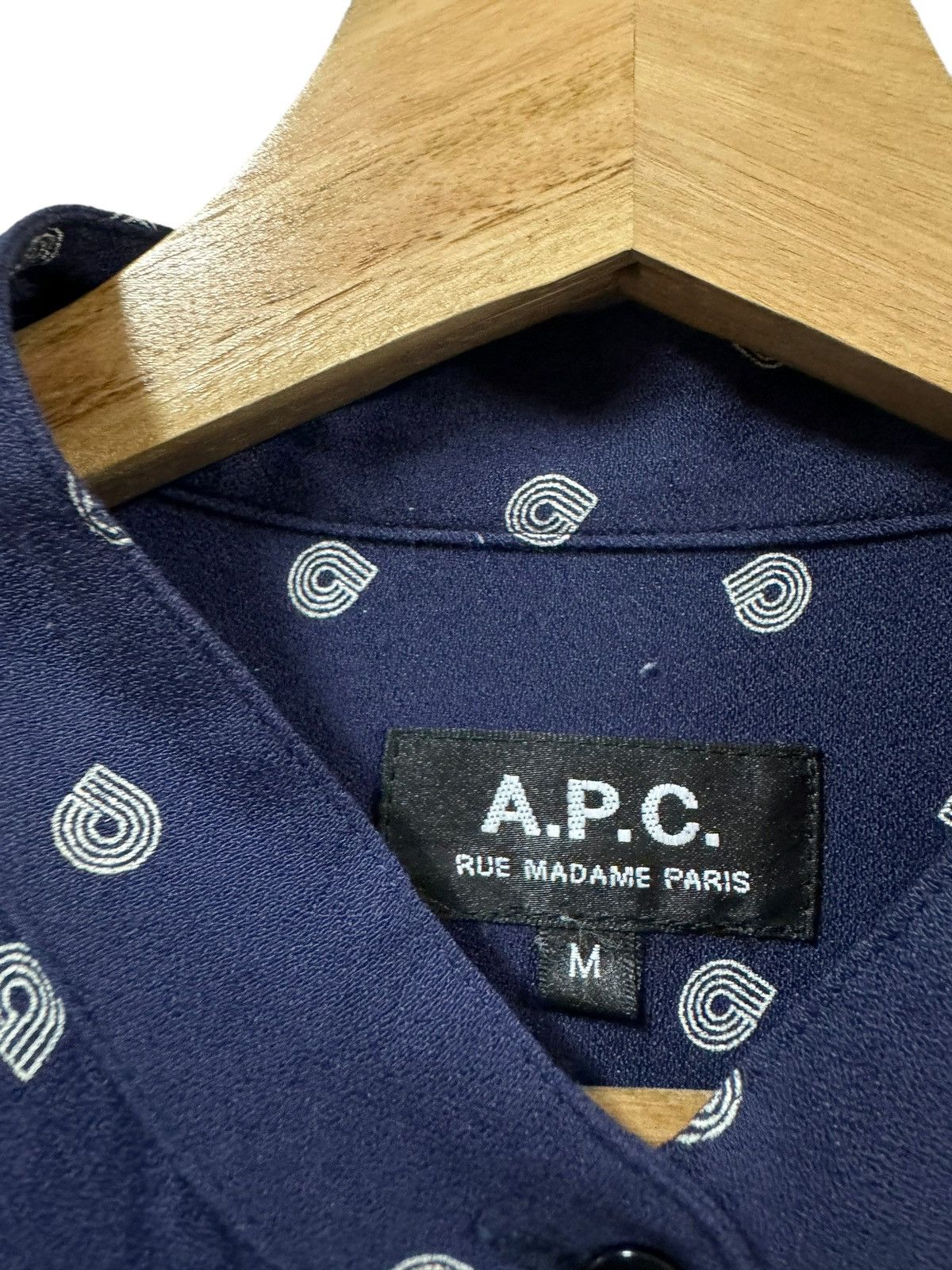 A.P.C. Vtg🔥A.P.C Printed Design Mandarin Collar Rayon Button Up Size US M / EU 48-50 / 2 - 5 Thumbnail