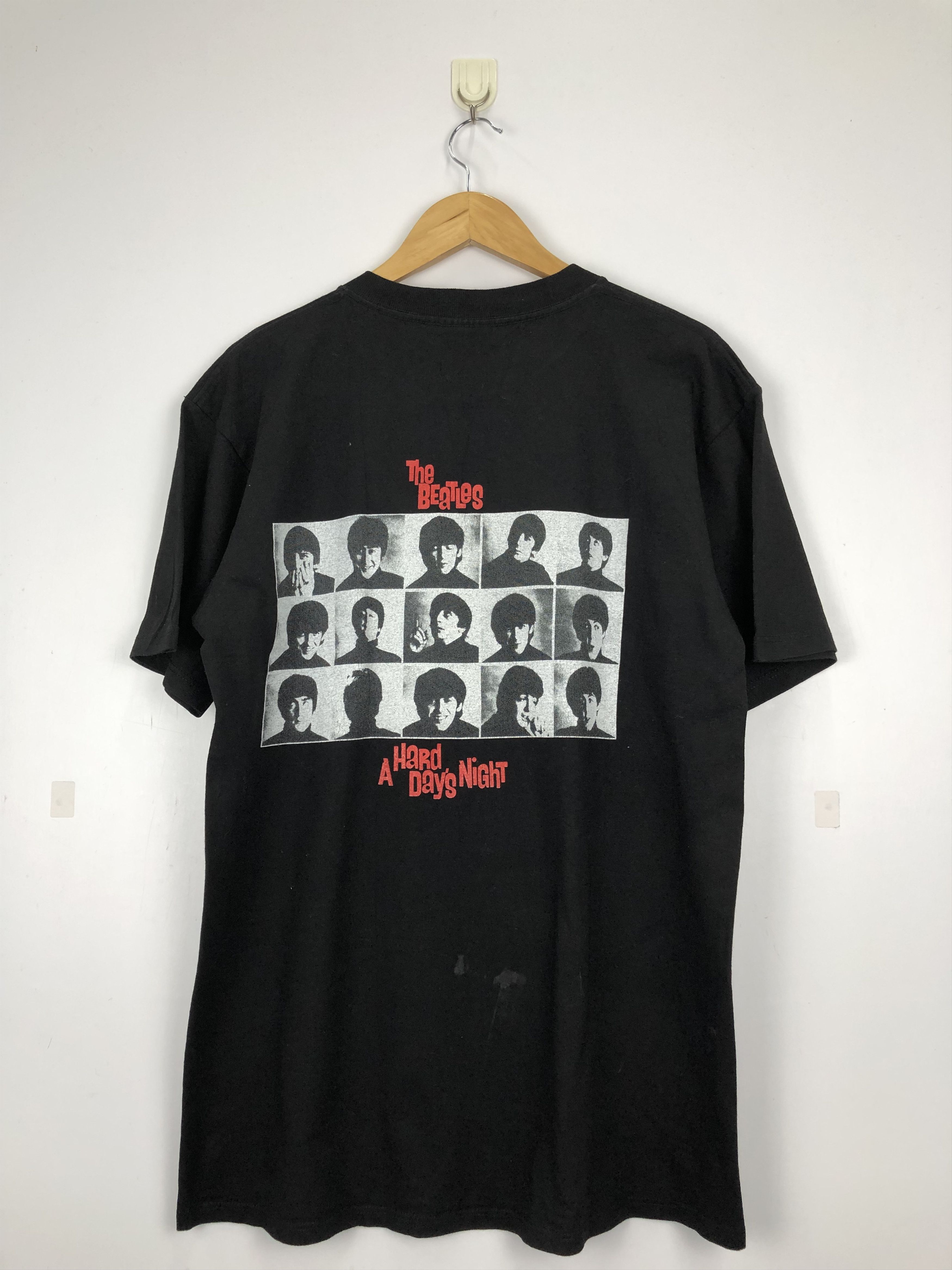 Band Tees × Vintage Vintage 90s The Beatles A Hard Days Night Band Tee TA0001 Size US L / EU 52-54 / 3 - 3 Thumbnail