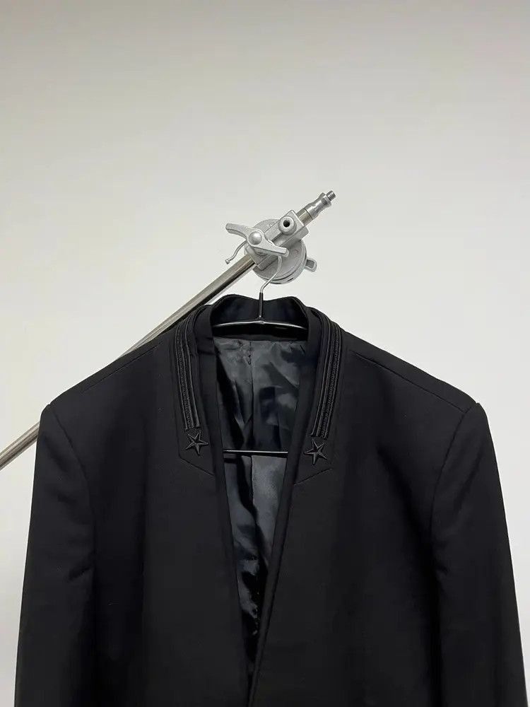 Givenchy Givenchy Star Neck Blazer Jacket Size US S / EU 44-46 / 1 - 5 Thumbnail