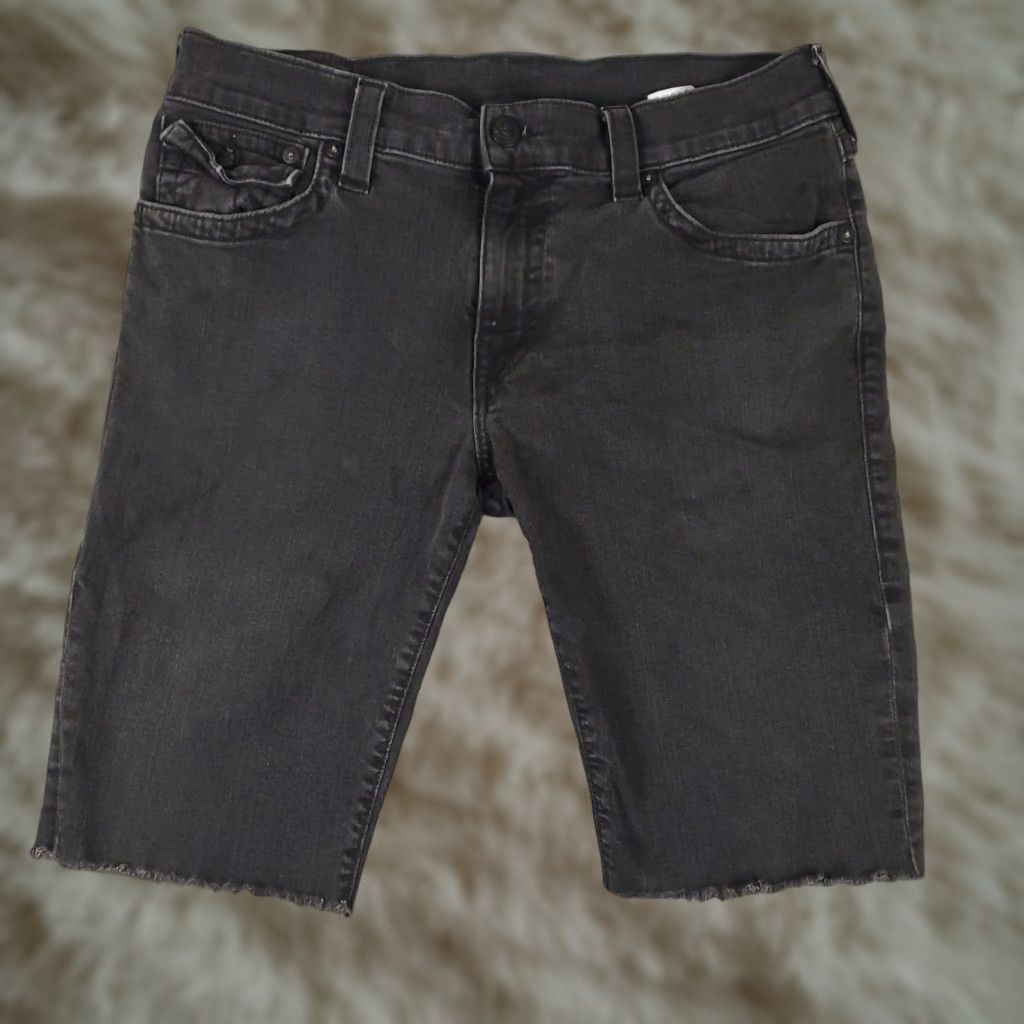 True Religion True Religion Bermuda Shorts Mens 36 Black Relaxed Denim Size US 36 / EU 52 - 1 Thumbnail