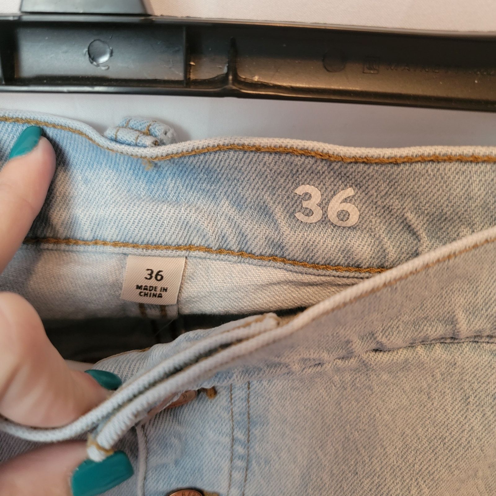 J.Crew J.Crew Light Wash Crop Bootcut Jeans Size 36 Size 36" / US 14 / IT 50 - 11 Thumbnail