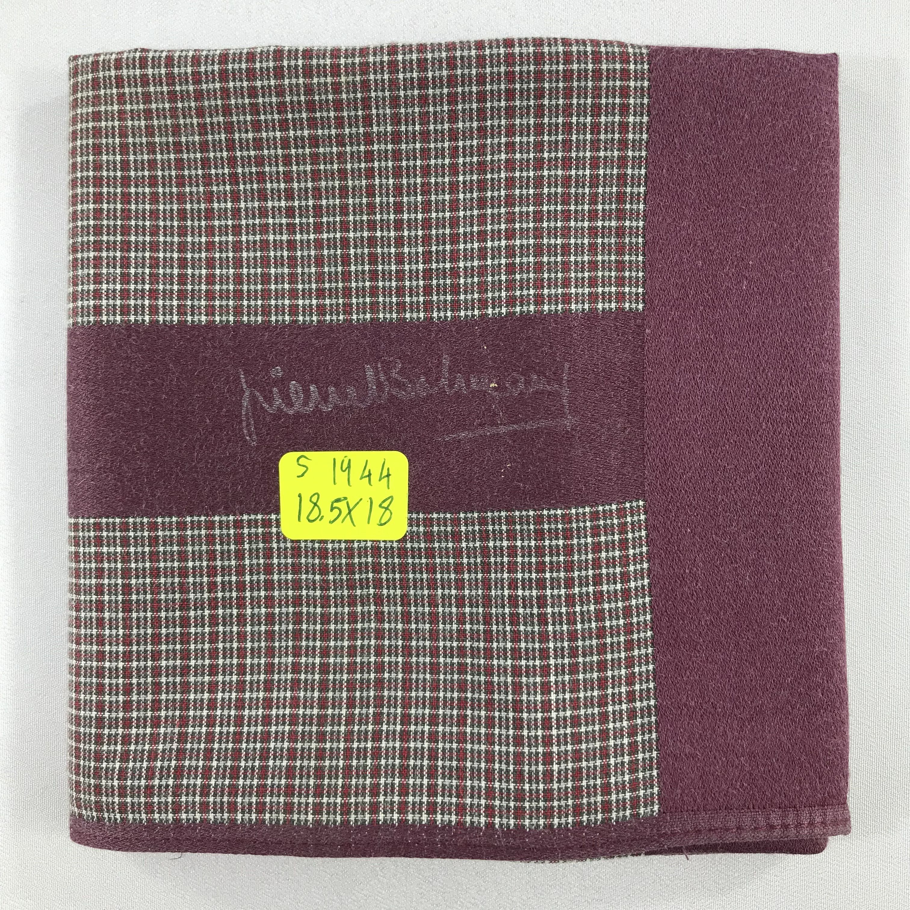Vintage Pierre Balmain Bandana/ Handkerchief / Neckerchief Size ONE SIZE - 5 Thumbnail