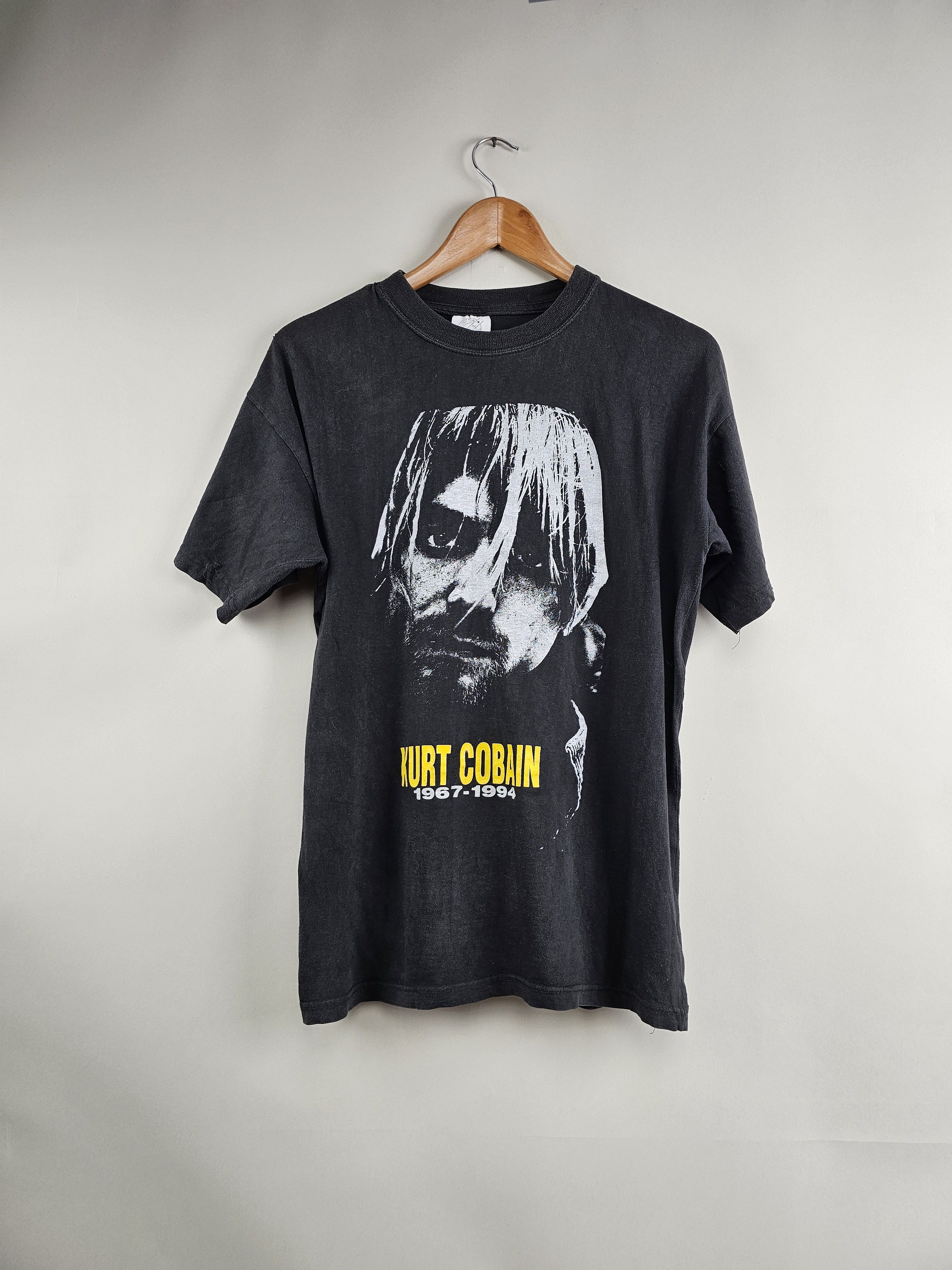 image of Band Tees x Nirvana 90's Nirvana Kurt Cobain L 20.5" 26.5" in Black, Men's (Size Large)