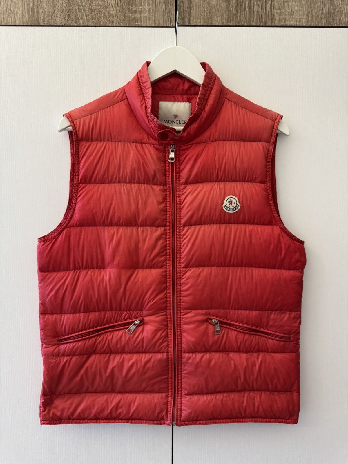 Moncler Moncler Gui Down Vest Red Gilet Size US M / EU 48-50 / 2 - 1 Thumbnail