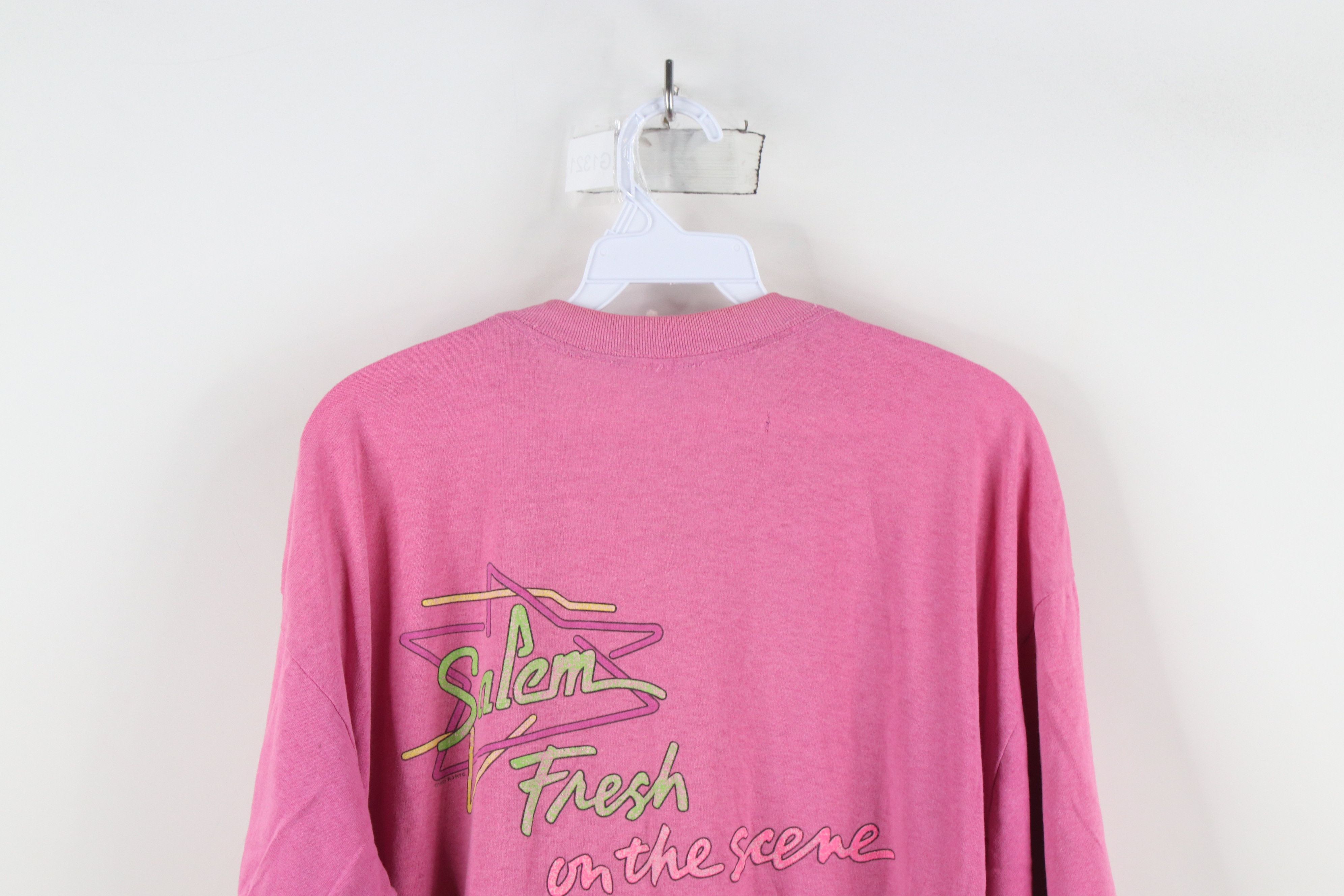 Vintage Vintage 90s Salem Cigarettes Spell Pocket T-Shirt Pink USA Size US XL / EU 56 / 4 - 15 Thumbnail