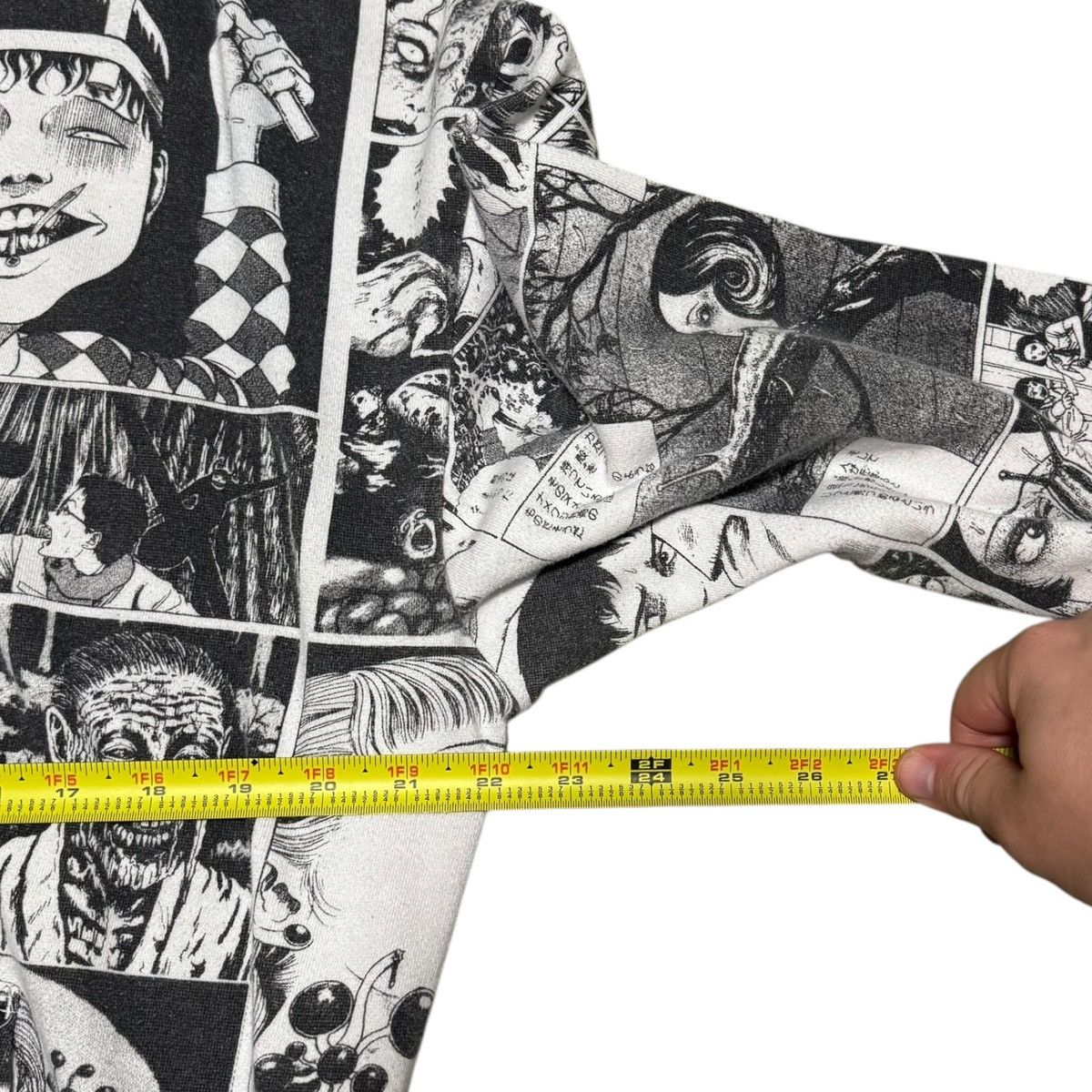 Other Junji Ito Crunchy Roll Manga Panel Horror Sweatshirt Boxy S Size S / US 4 / IT 40 - 9 Thumbnail