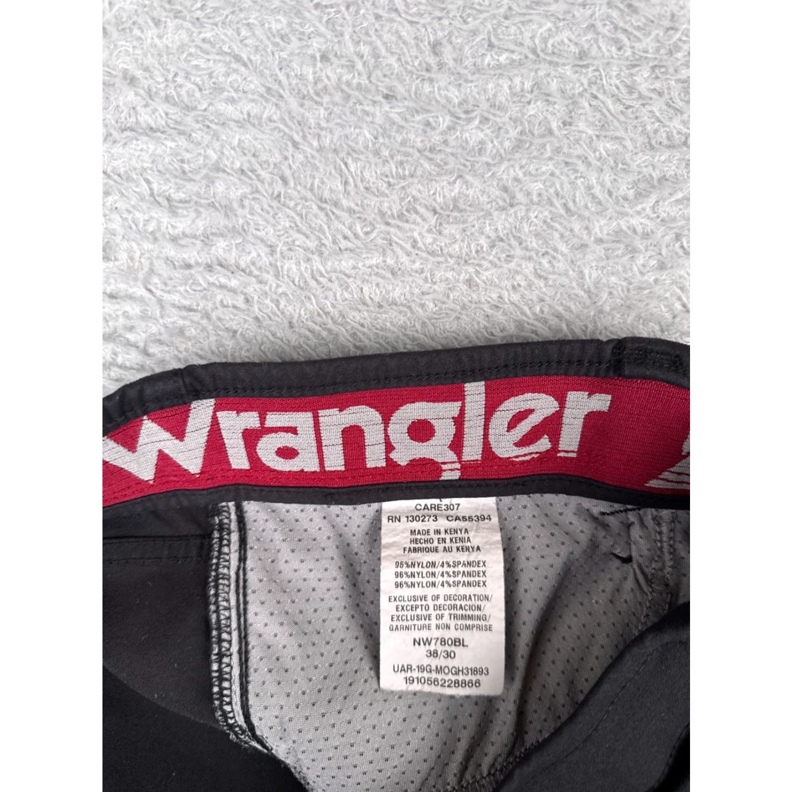 Wrangler Wrangler Pants Men 38 Black Hiking Straight Leg Gusseted Knees Nylon Blend 38x30 Size US 38 / EU 54 - 7 Thumbnail