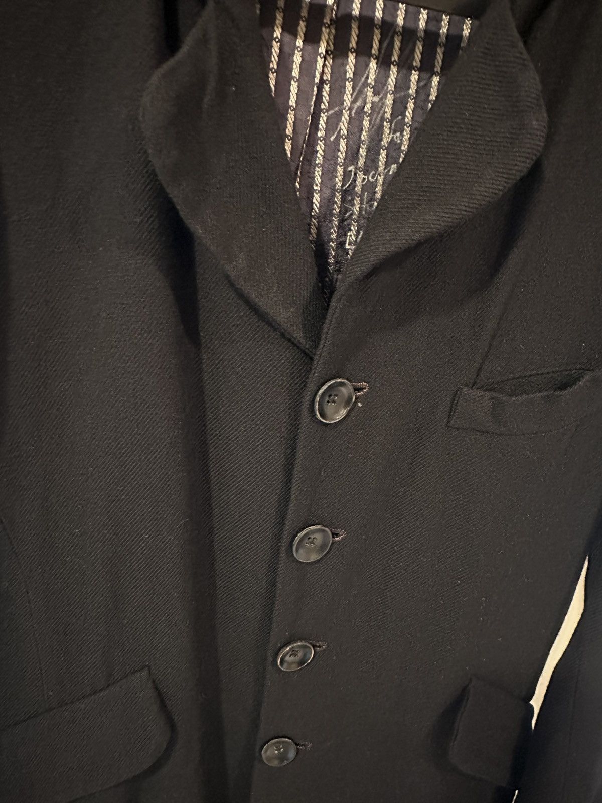 Geoffrey B. Small Geoffrey B. Small Coat Size US L / EU 52-54 / 3 - 2 Thumbnail