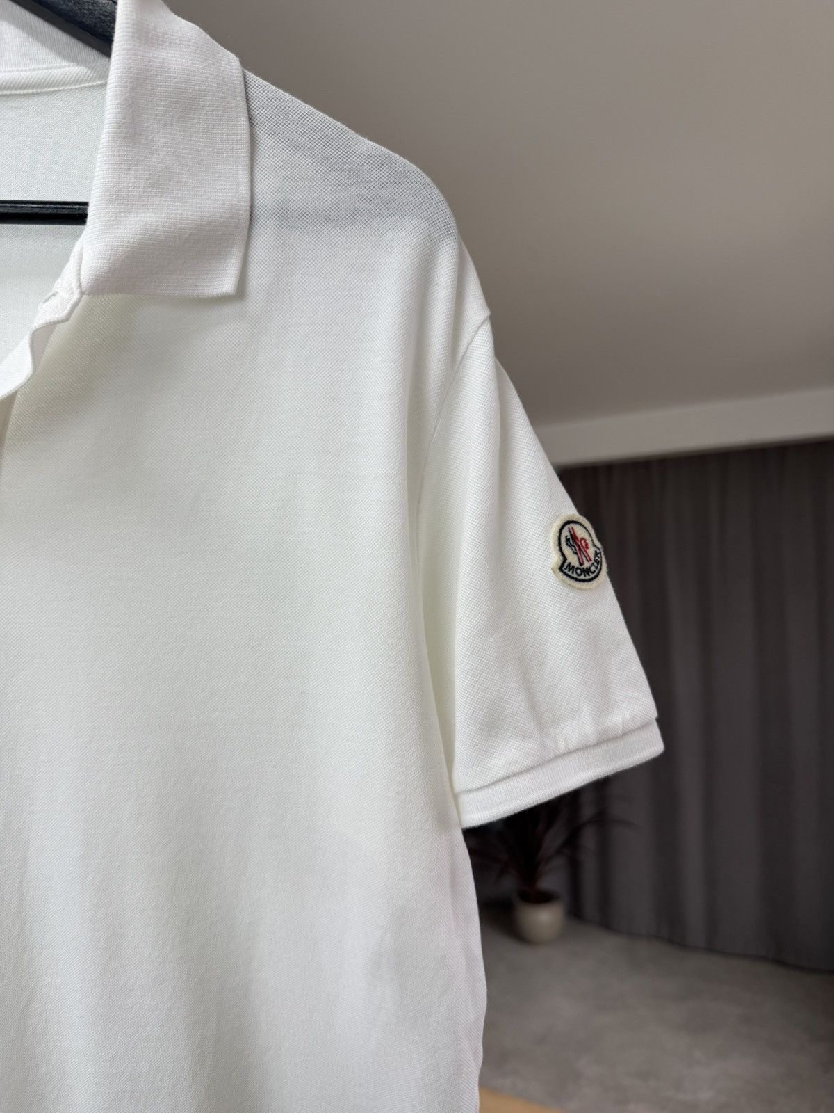 Moncler Moncler Polo T-Shirt Patch Logo Cotton White Size US L / EU 52-54 / 3 - 3 Thumbnail