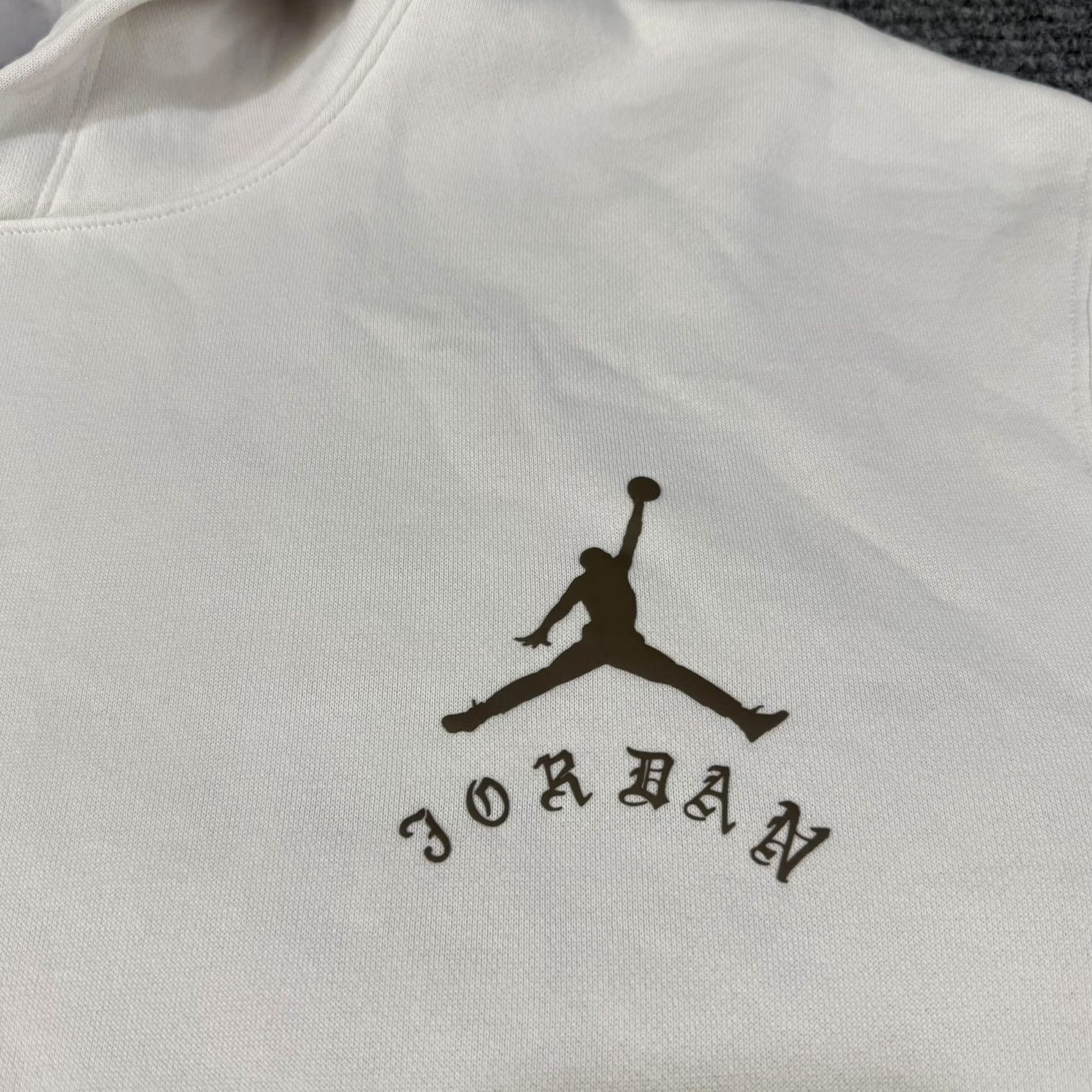 Jordan Brand Jordan Pullover Hoodie Mens Large White Artist Series Jumpman Graphic DX9706-030 Size US L / EU 52-54 / 3 - 3 Thumbnail