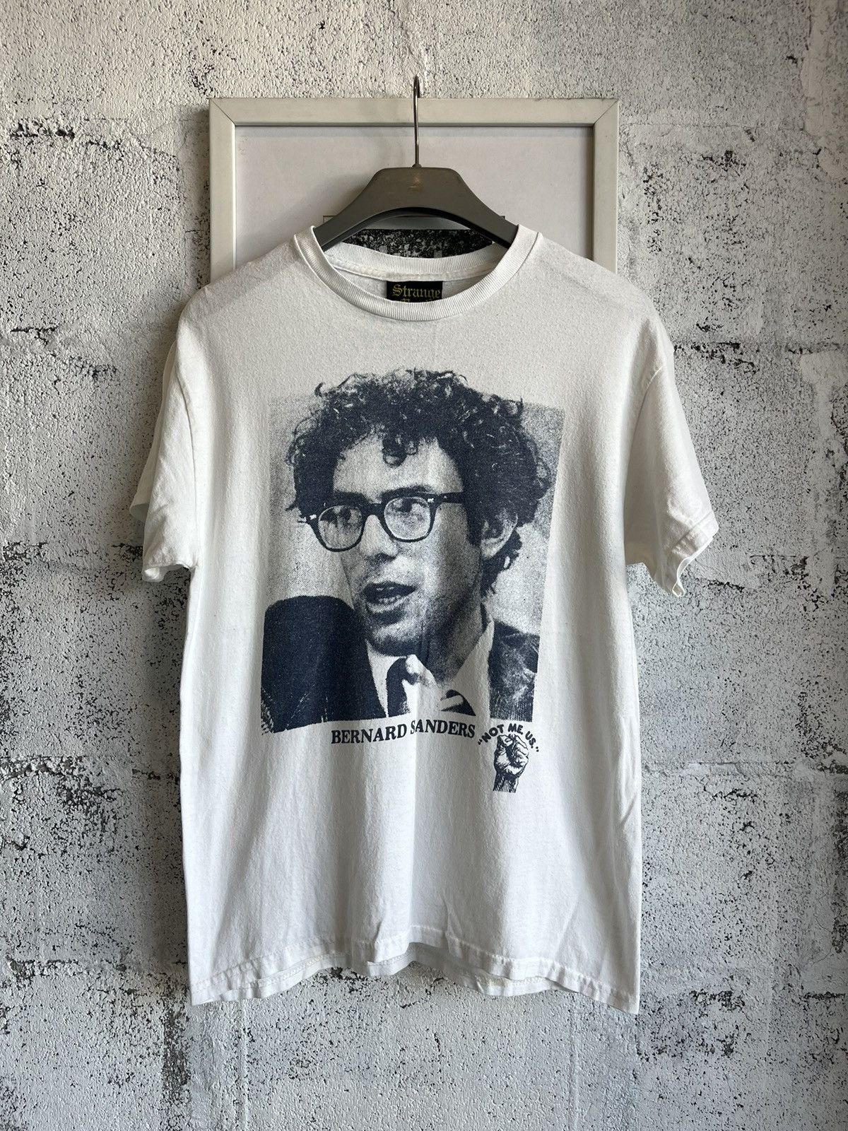 Other Strange Magic BERNARD SANDERS Not me US big face Tshirt Size US M / EU 48-50 / 2 - 2 Thumbnail