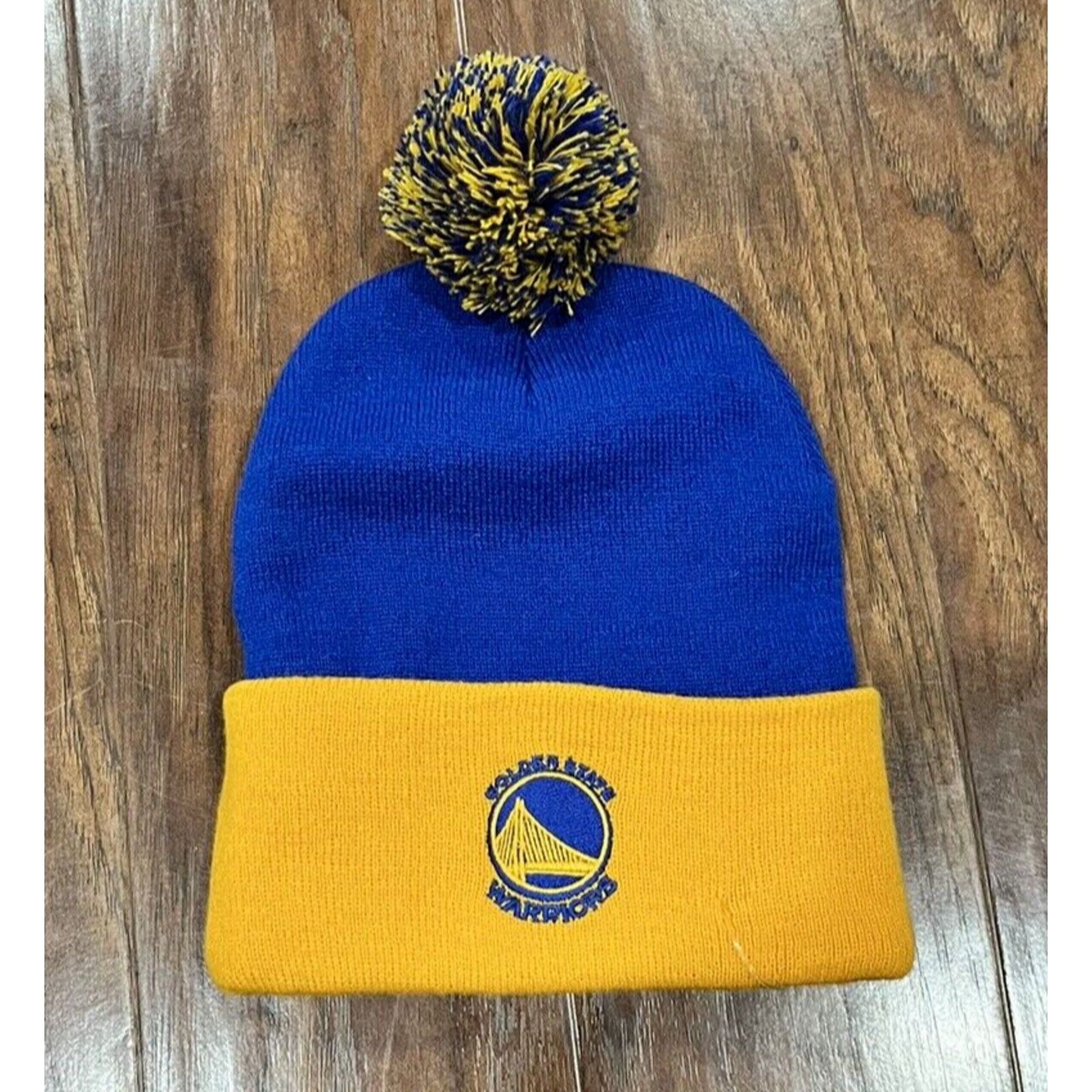 NBA NBA Ultra Game Golden State Warriors Pom Beanie Hat Unisex Size ONE SIZE - 1 Thumbnail