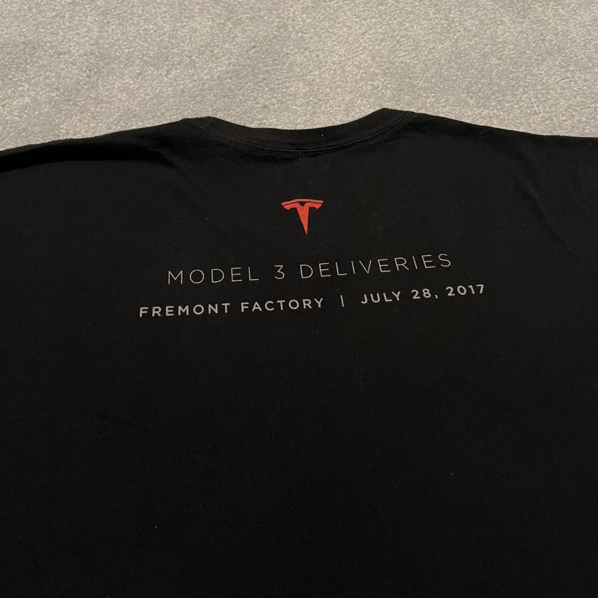 Vintage Vintage Tesla Model 3 Electric Car Elon Musk Promo Logo Tee Size US XXL / EU 58 / 5 - 2 Thumbnail