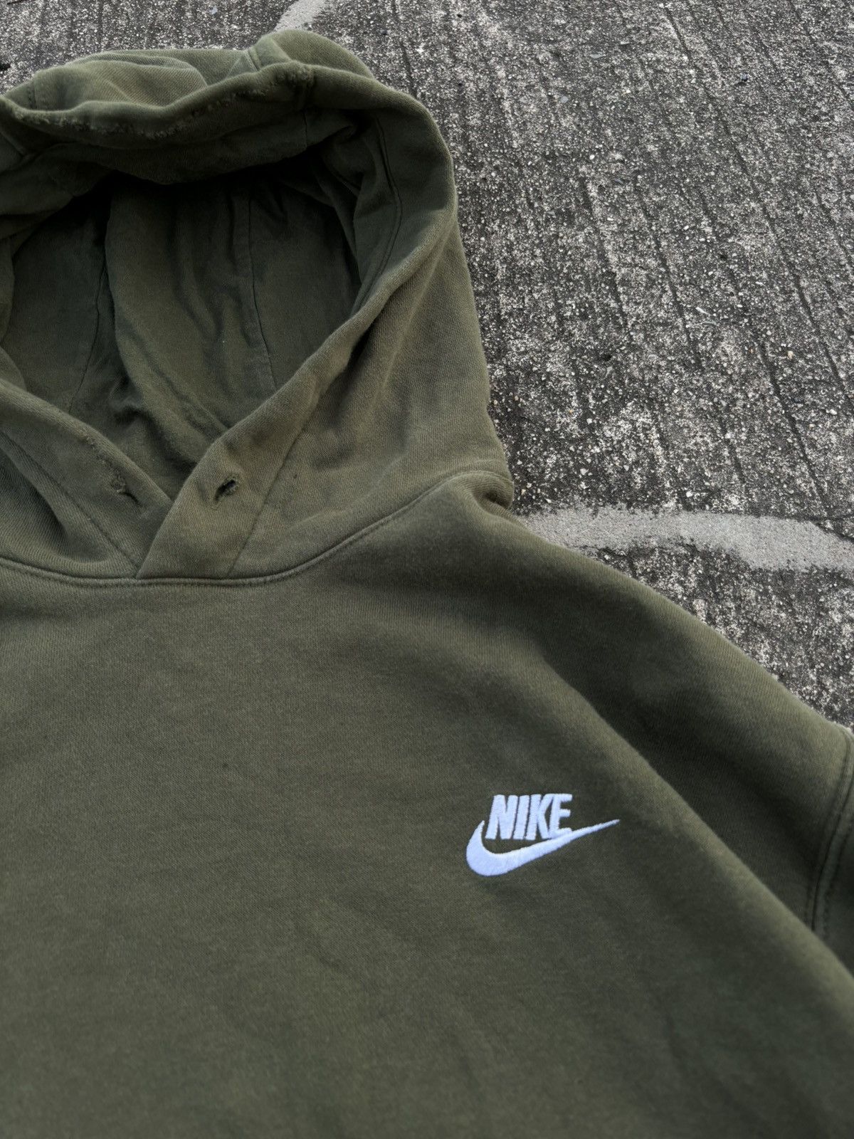 Nike Vintage Nike Logo Green Army Hoodie Size US XL / EU 56 / 4 - 4 Thumbnail