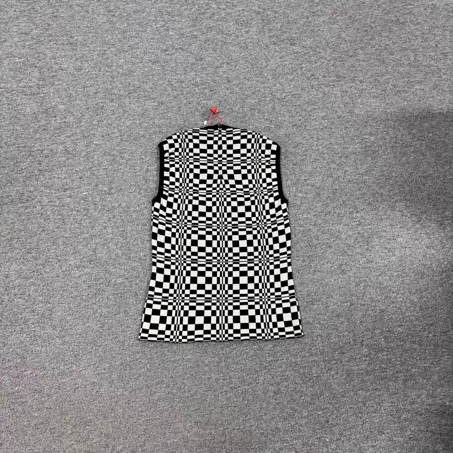 Celine Celine B&W check distorted tank top size S Size S / US 4 / IT 40 - 2 Thumbnail