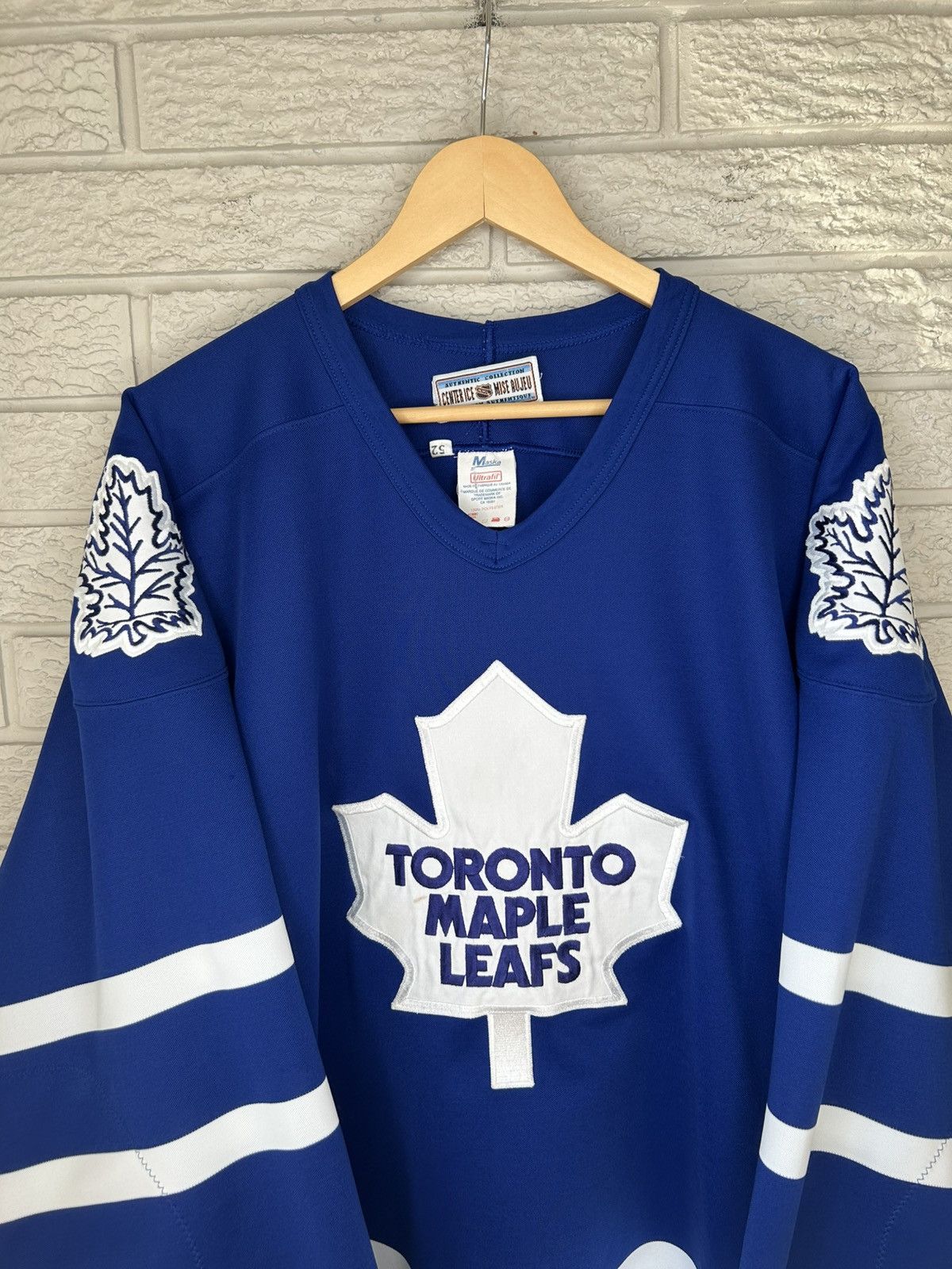 Ccm Vintage CCM Toronto Maple Leafs Center Ice Jersey Size US XXL / EU 58 / 5 - 2 Thumbnail