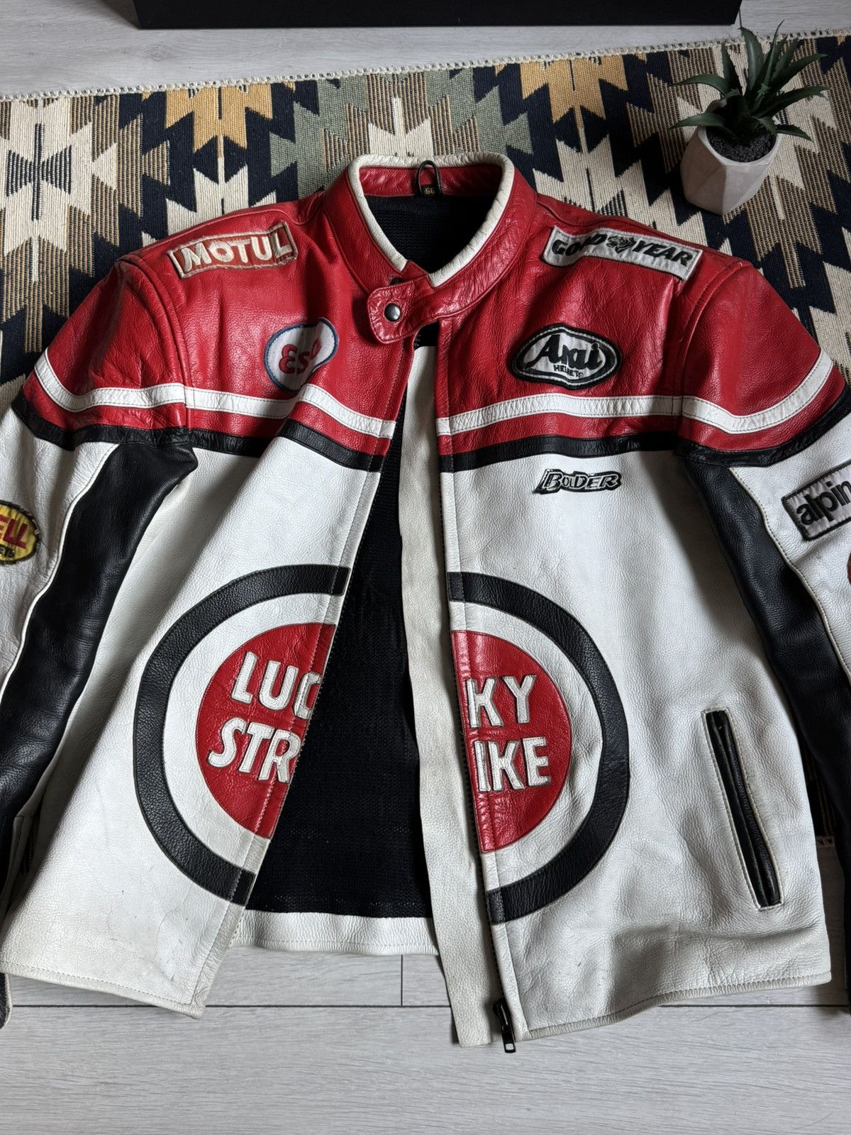 Vintage Vintage 90’s Lucky Strike Big Logo Racing Leather Jacket Size US L / EU 52-54 / 3 - 16 Thumbnail