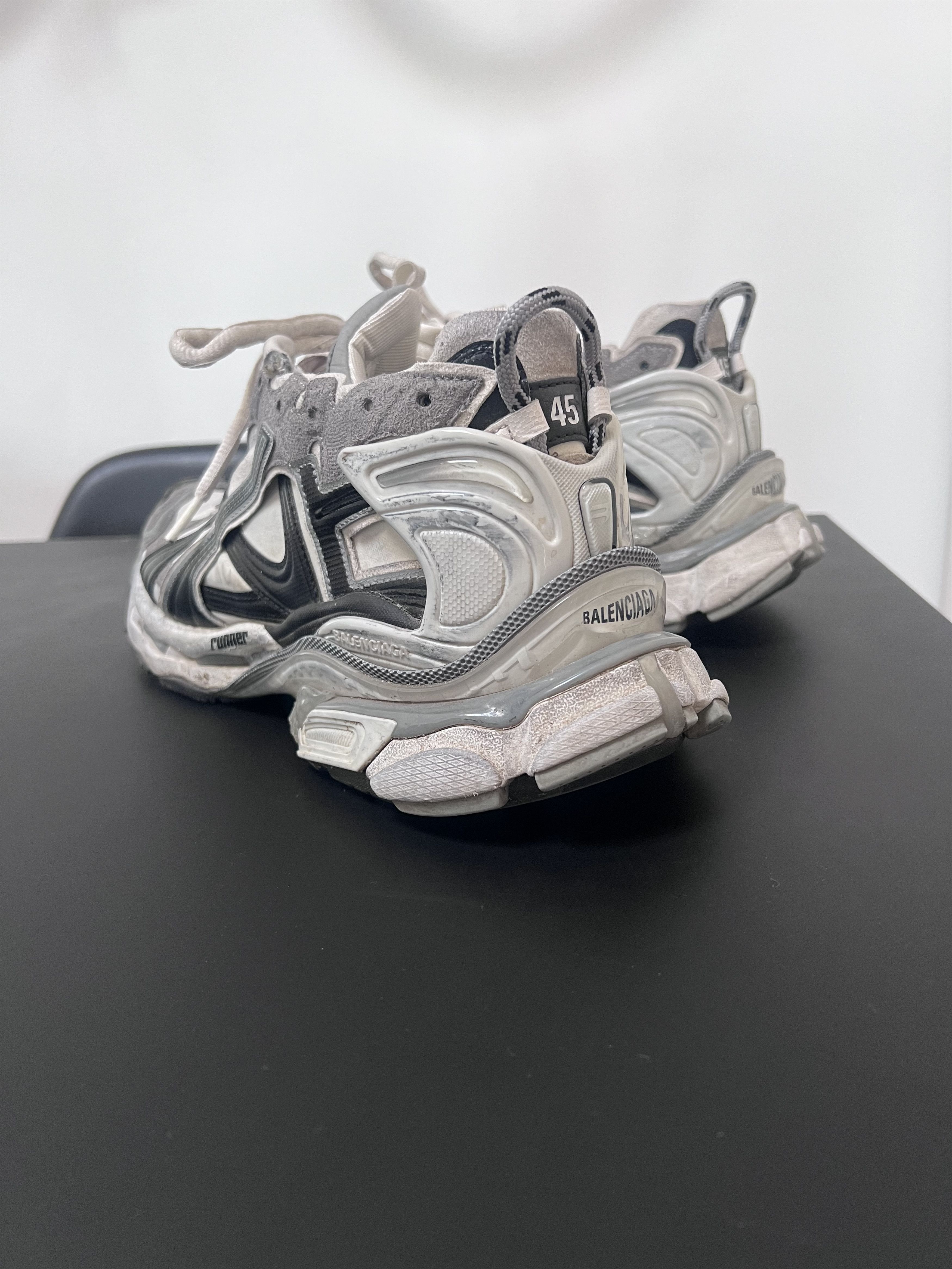 Balenciaga Balenciaga Runner 2 Size US 12 / EU 45 - 2 Thumbnail