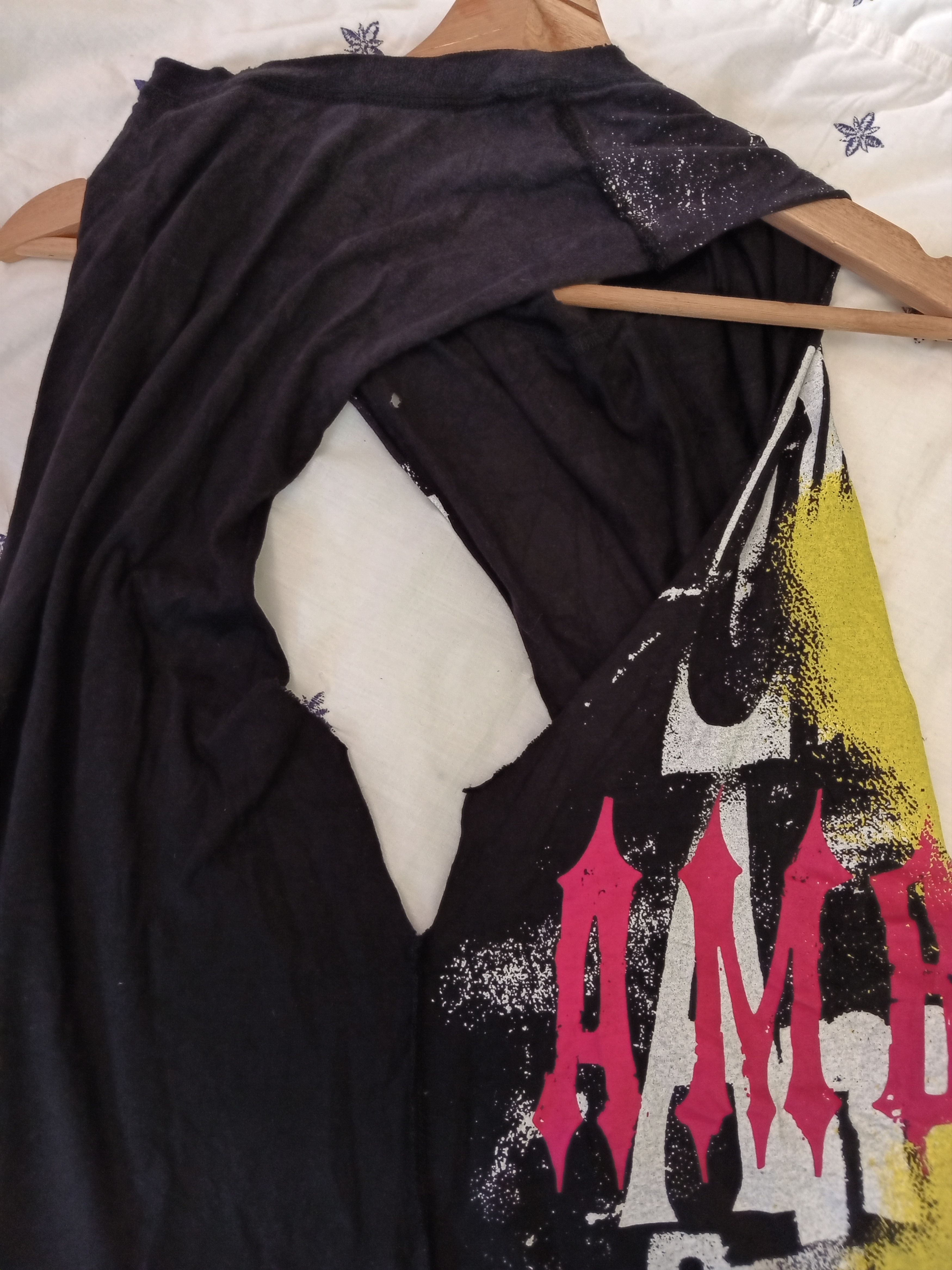 Band Tees × Japanese Brand Sun Faded ONE OK ROCK AMBITIONS JAPAN TOUR Tank Tops Size US L / EU 52-54 / 3 - 12 Thumbnail