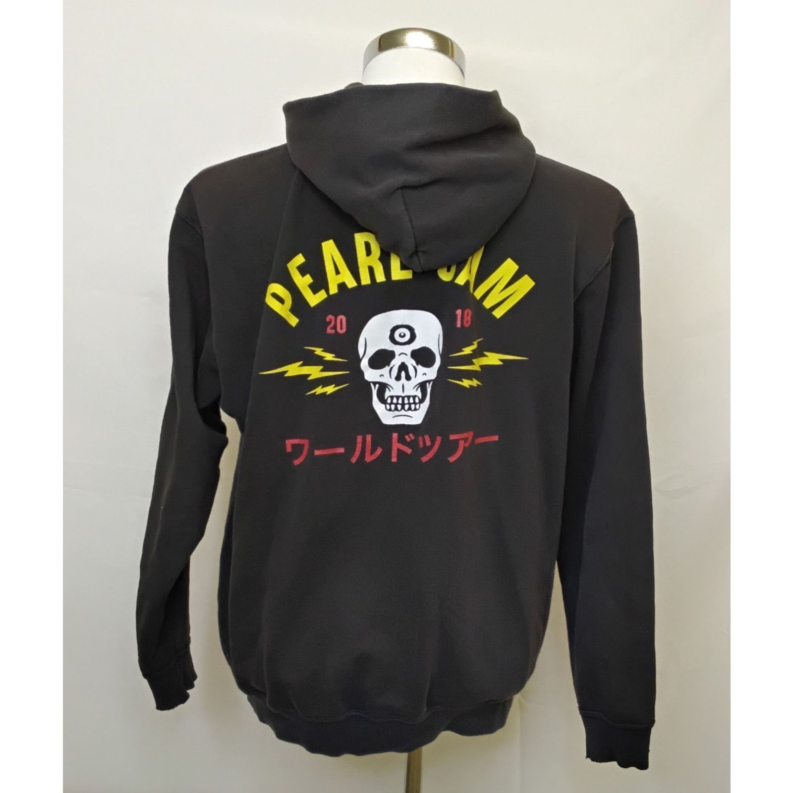 Fruit Of The Loom Pearl Jam 2018 Japan World Tour Hoodie Men's L Black Size US L / EU 52-54 / 3 - 3 Thumbnail