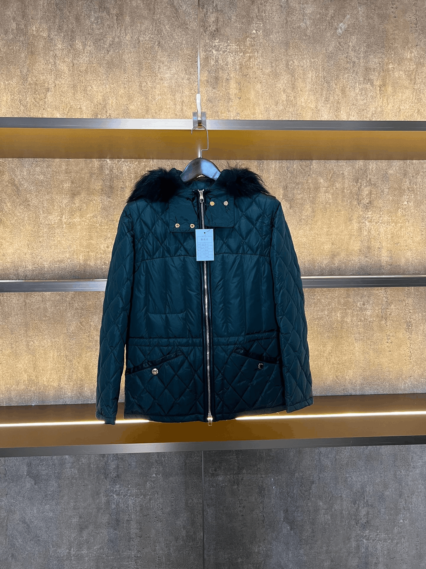 Louis Vuitton Louis Vuitton Dark Green Diamond Quilted Down Jacket Size S / US 4 / IT 40 - 1 Thumbnail