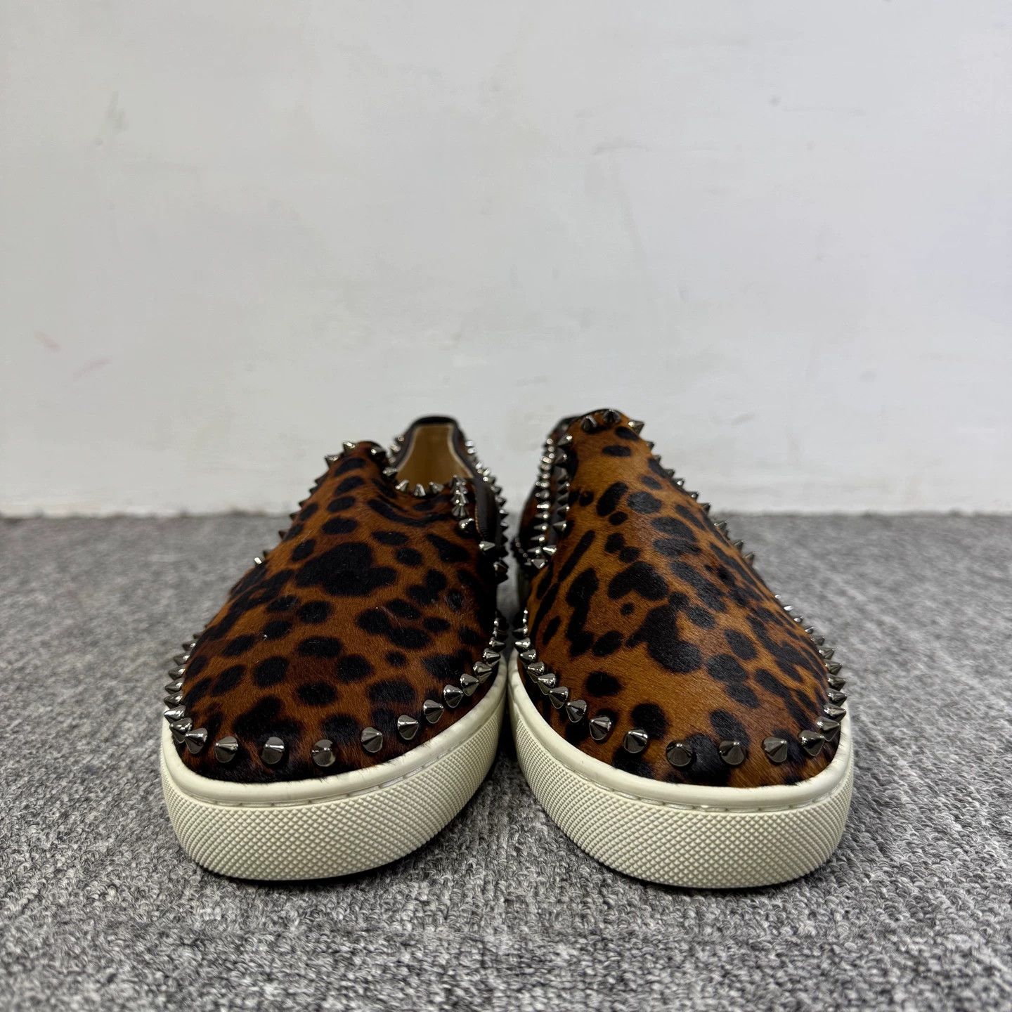 Christian Louboutin Christian Louboutin Horsehair Riveted Skate Sneaker 40 Size US 7 / EU 40 - 2 Thumbnail