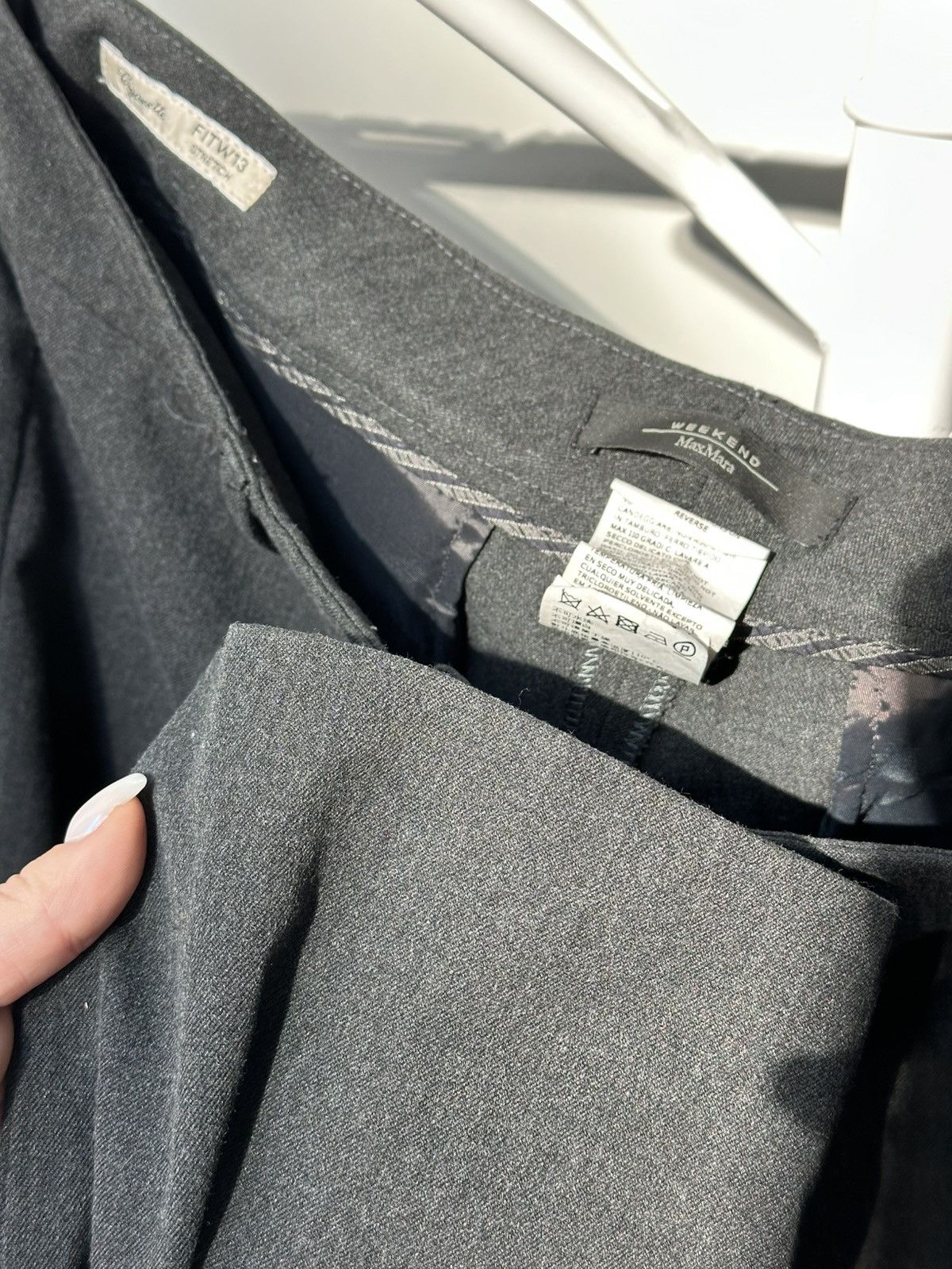 Weekend Max Mara Weekend Max Mara grey elegant pants Size 30" / US 8 / IT 44 - 6 Thumbnail