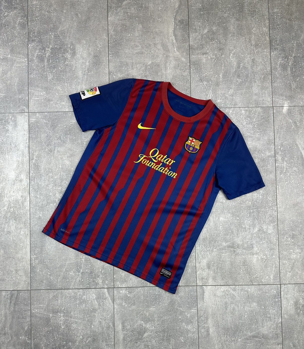 Nike Nike Barcelona FC Soccer Football Jersey Size US S / EU 44-46 / 1 - 1 Thumbnail