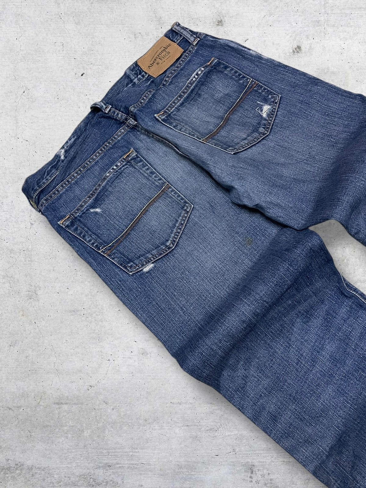 Abercrombie & Fitch VINTAGE ABERCROMBIE & FITCH 90S RIPPED OG REGULAR DENIM Size US 34 / EU 50 - 12 Thumbnail
