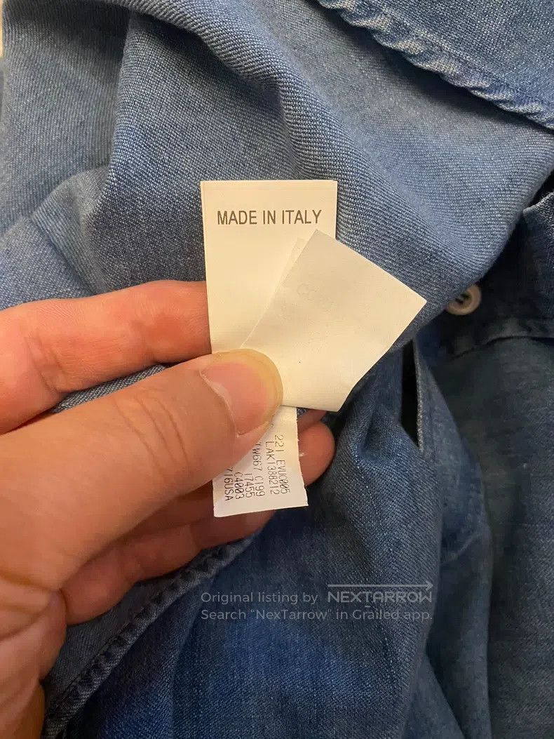 Brunello Cucinelli Brunello Cucinelli Denim Shirt, Sea Island Cotton Size US S / EU 44-46 / 1 - 8 Thumbnail