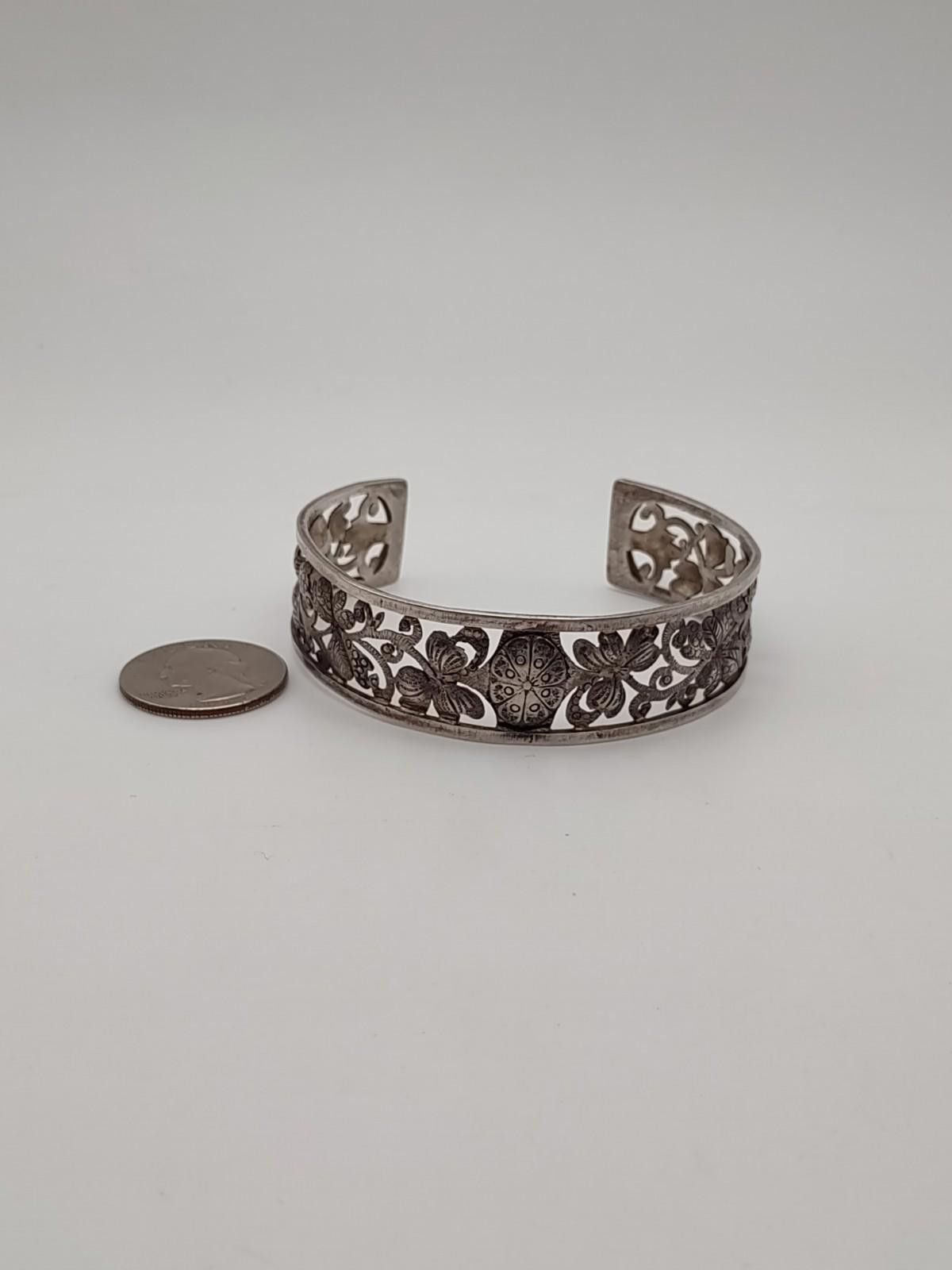 The Unbranded Brand Vintage Sterling Silver Pierced Floral Cuff Bracelet 20.1g Size ONE SIZE - 5 Thumbnail