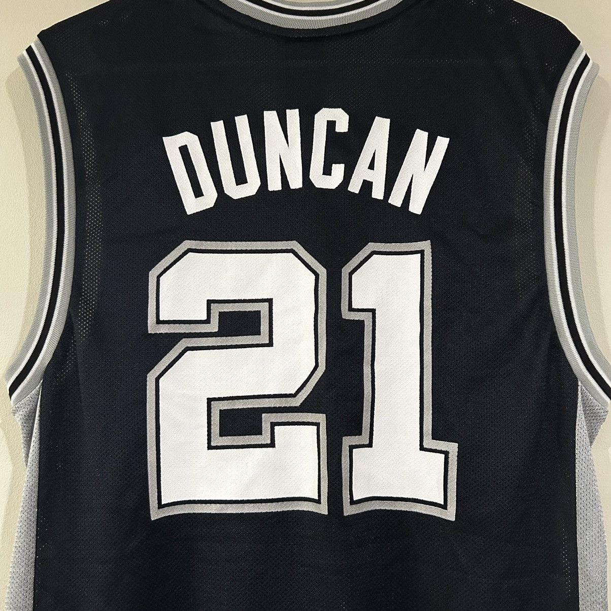 Reebok Vintage San Antonio Spurs Tim Duncan Jersey Size US S / EU 44-46 / 1 - 4 Thumbnail