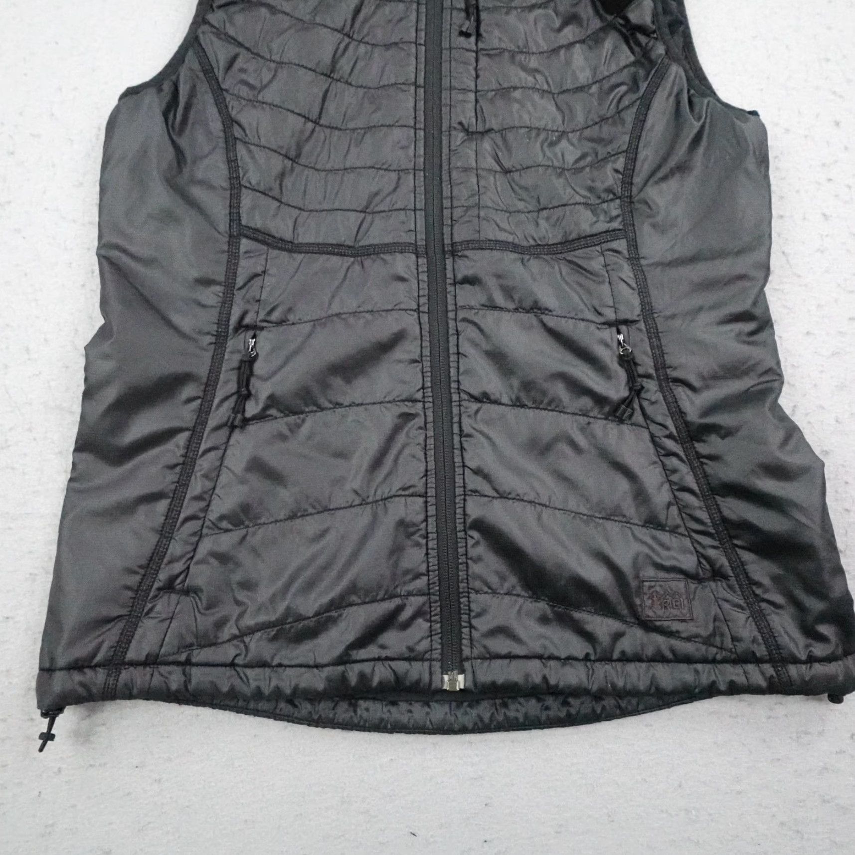 Vintage REI Vest Womens Medium Black Quilted Puffer Insulated Primaloft Full Zip Hiking Outfitwear Men/Women? Size M / US 6-8 / IT 42-44 - 3 Thumbnail