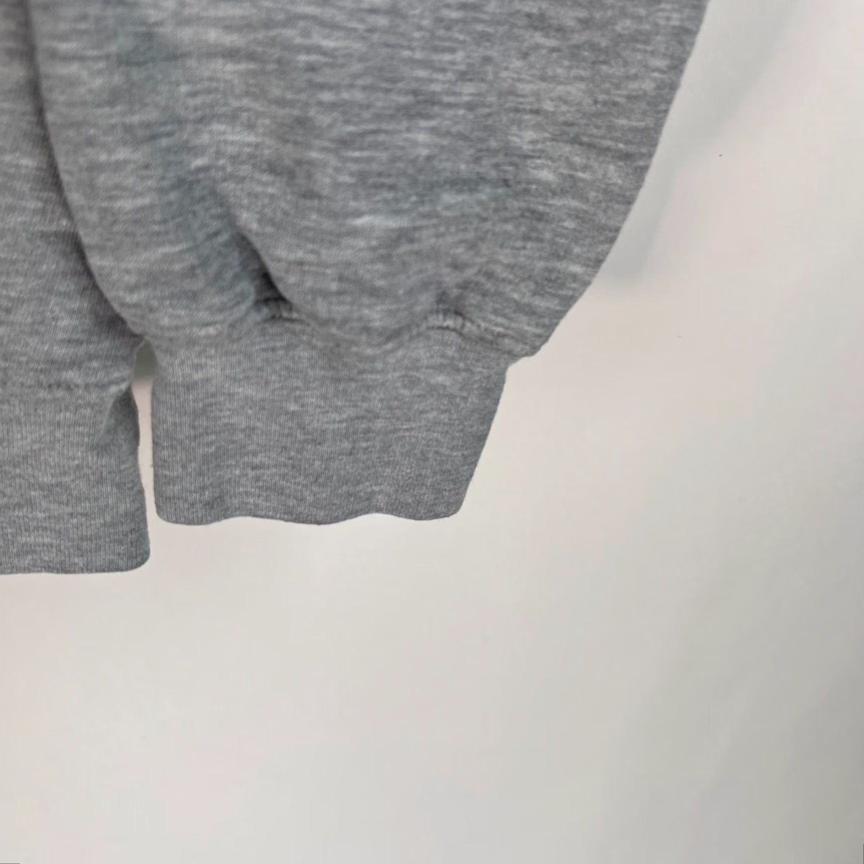 Nike VINTAGE Nike Sweatshirt Reverse Weave Gray Tag Pullover Crew Neck Mens M Gray 80s 90s Embroidered Logo Size US M / EU 48-50 / 2 - 2 Thumbnail