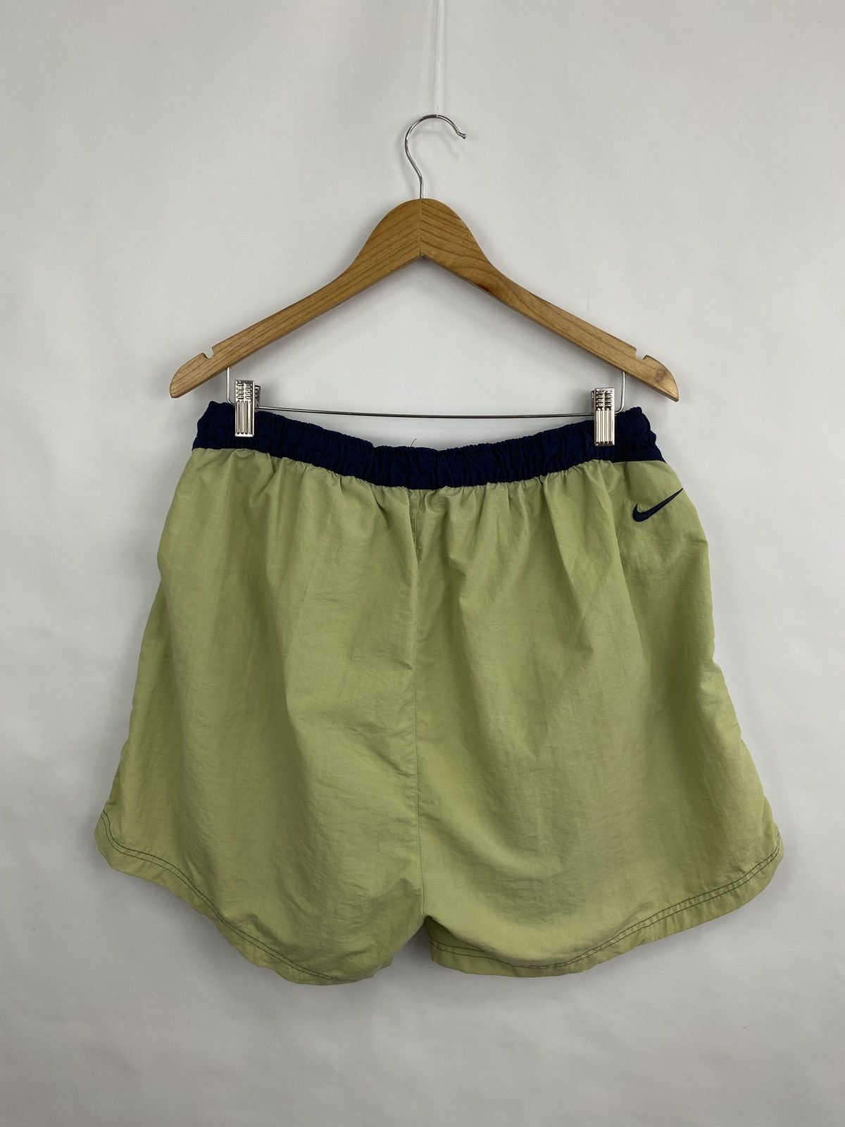 Nike 🇺🇸 Vintage 90s Nike Shorts Y2K Rare Retro Hype Size US 34 / EU 50 - 6 Thumbnail