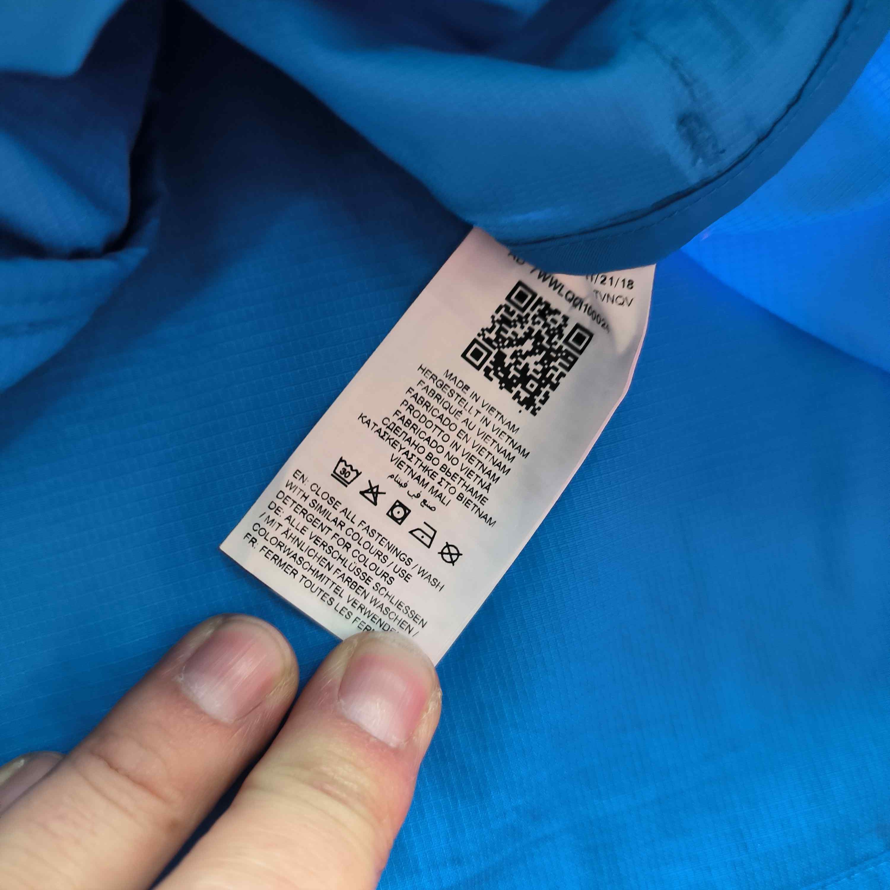 Puma Valencia 2018-19 Puma jacket size XL Size US XL / EU 56 / 4 - 5 Thumbnail