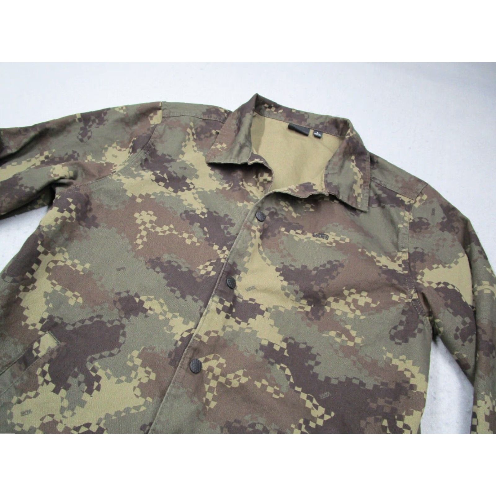 Vans VANS Jacket Mens Large Green Pixel Camo Snap Up Canvas Outdoor Skate Work Size US L / EU 52-54 / 3 - 2 Thumbnail