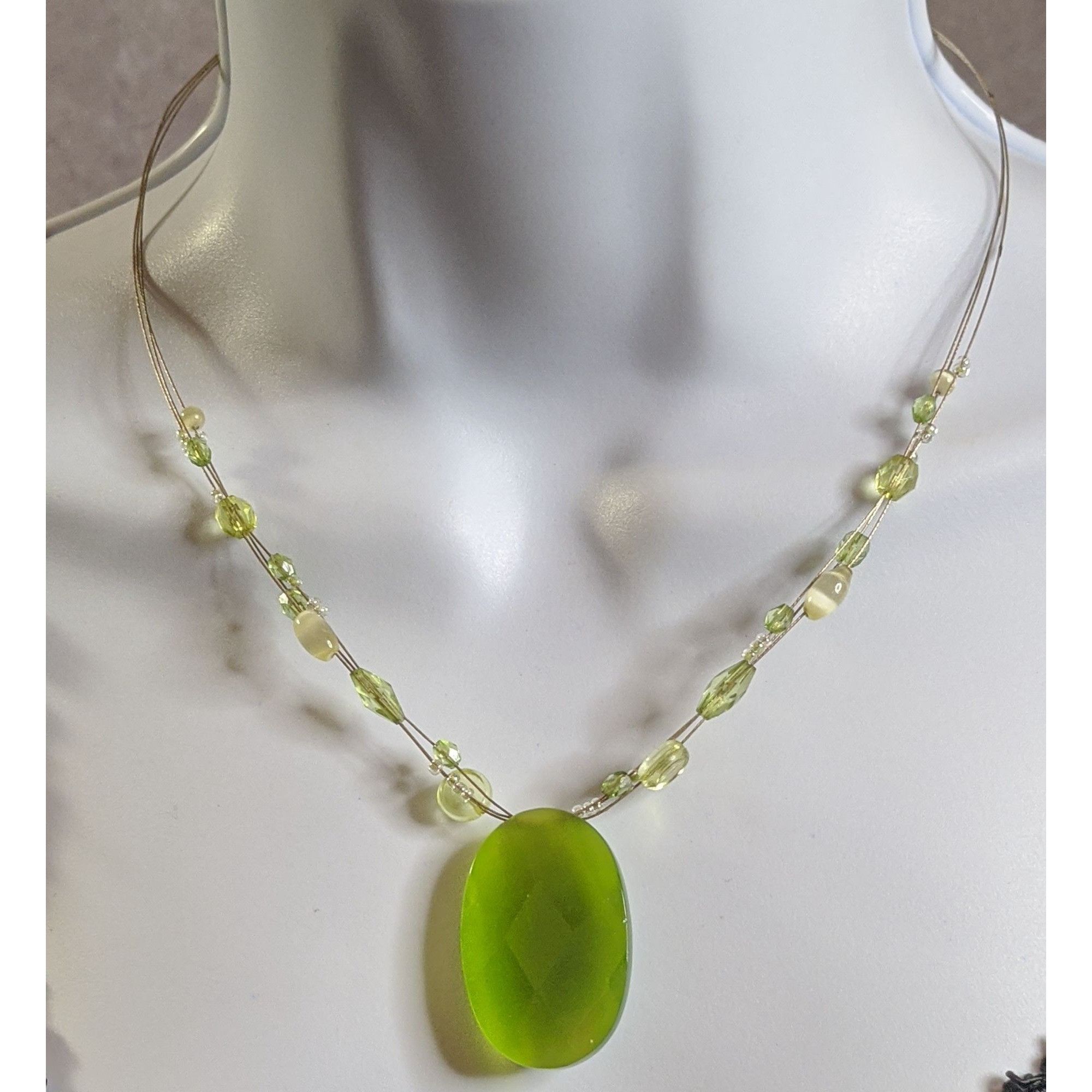 Other Mystical Green Faceted Oval Pendant Necklace With Beaded Str Size ONE SIZE - 6 Thumbnail