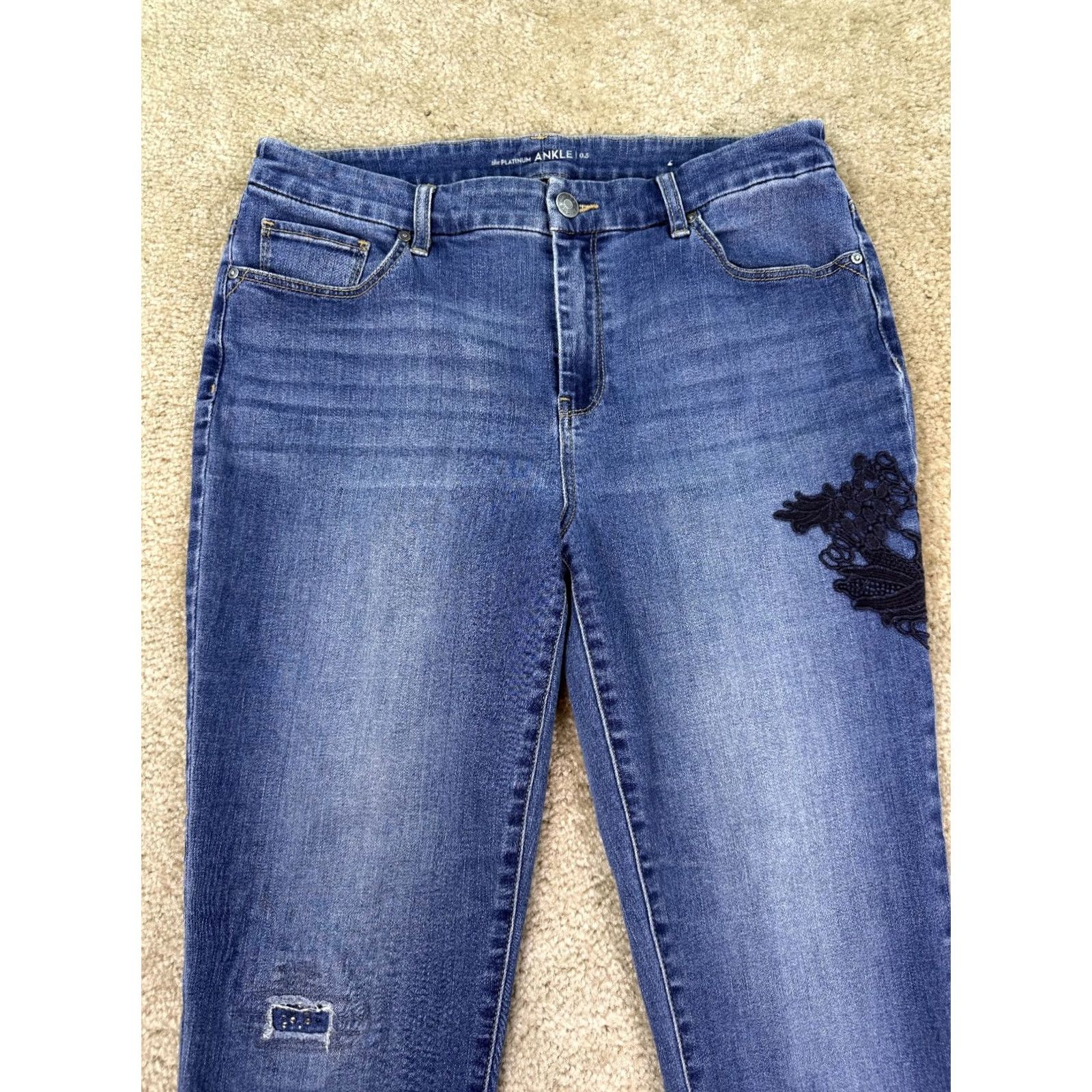 Vintage Chicos Platinum Ankle Jeans Womens Size 6 Blue Lace Stretch 0.5 US B531 Size 28" / US 6 / IT 42 - 6 Thumbnail