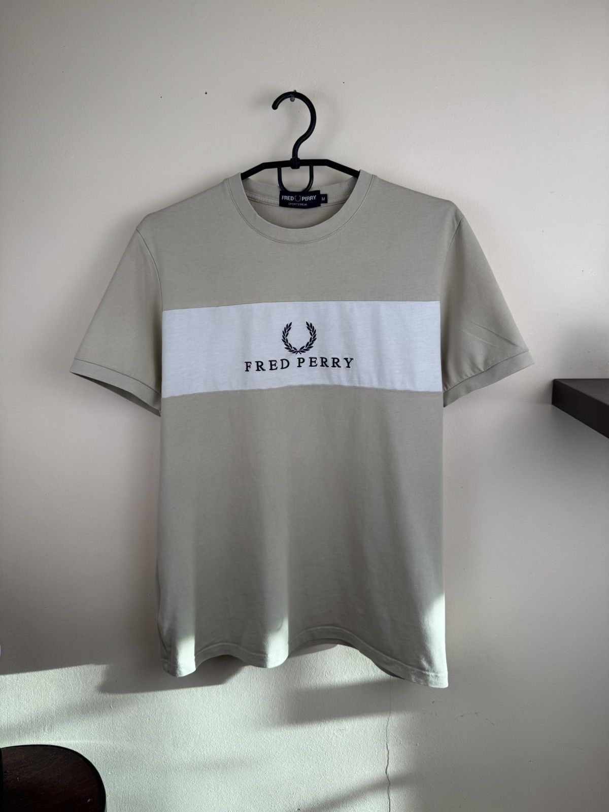 Fred Perry Fred Perry T shirt Casual Street Football Beige White M Size US M / EU 48-50 / 2 - 3 Thumbnail