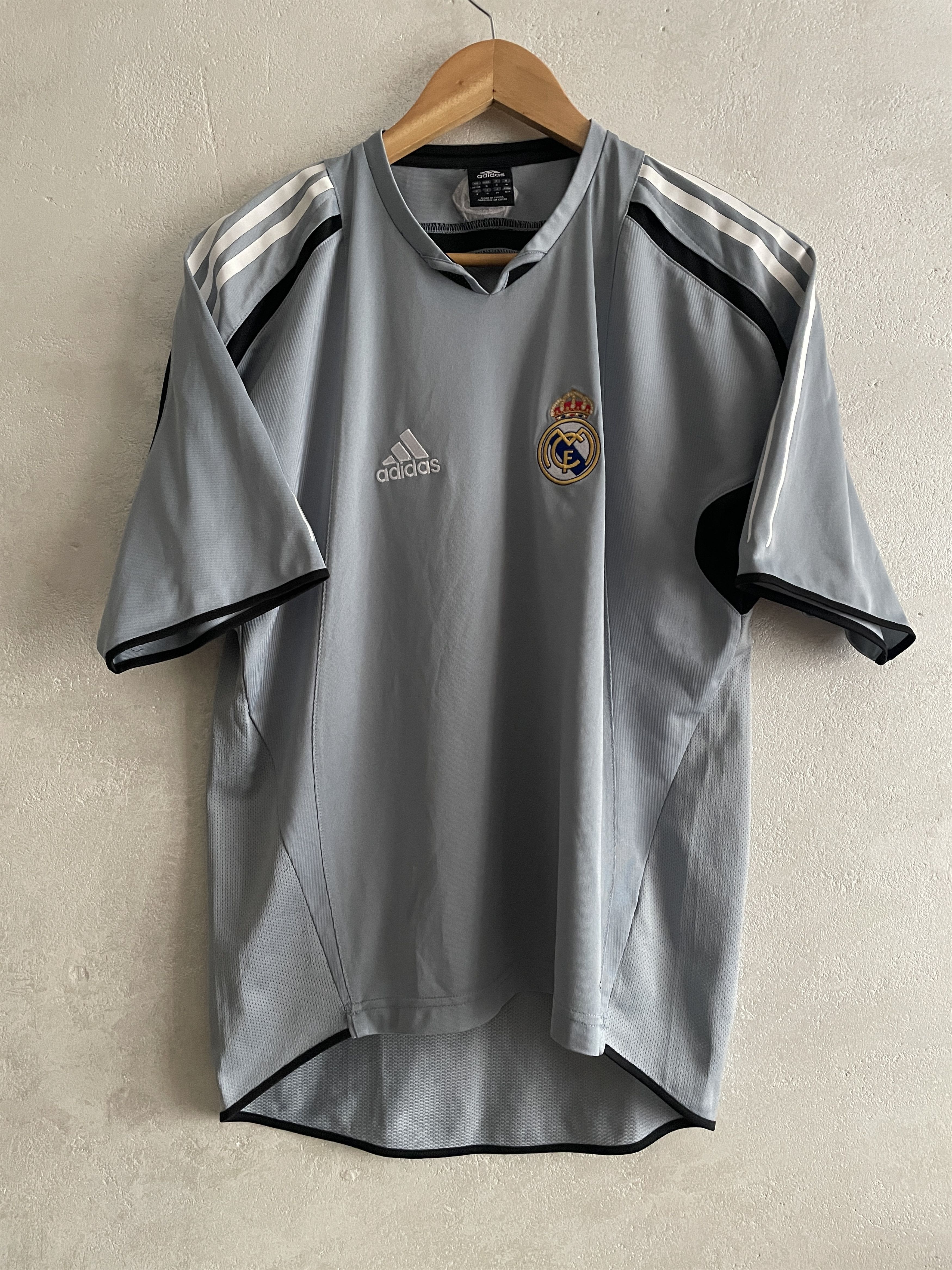 Adidas Vintage Real Madrid Training 2004 Football Shirt Jersey Size US S / EU 44-46 / 1 - 1 Thumbnail