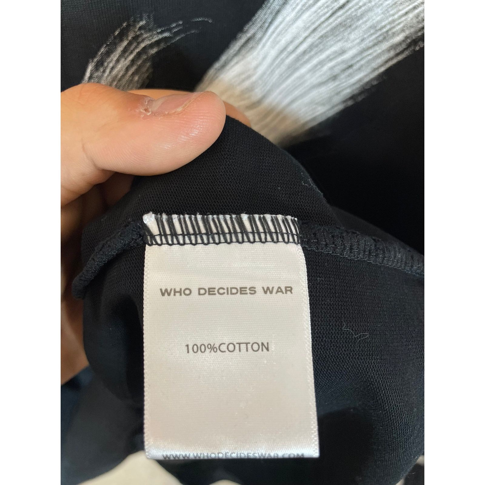 Who Decides War WDW Tee Black Witness Used Large Size US L / EU 52-54 / 3 - 5 Thumbnail