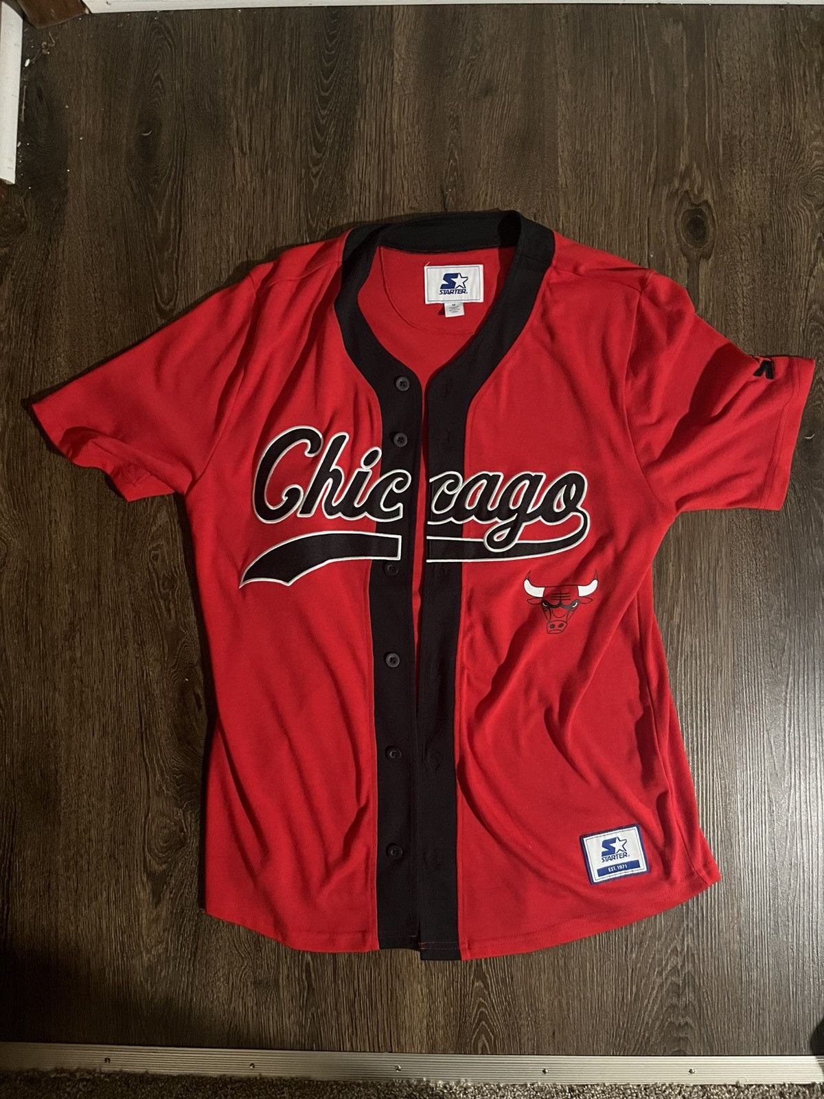Starter Chicago Bulls Basketball Team Button Up Shirt Size Medium Size US M / EU 48-50 / 2 - 1 Thumbnail