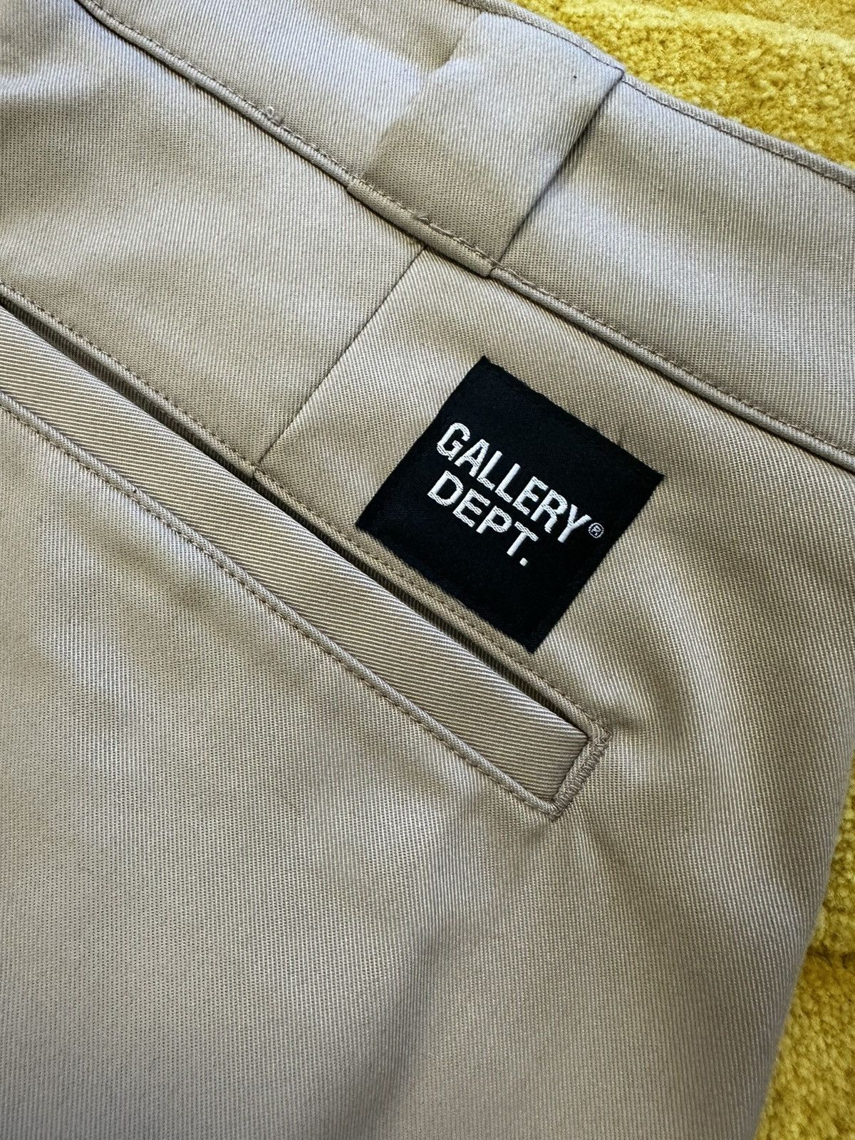Gallery Dept. Gallery Dept. Khaki Chino Flares Size US 30 / EU 46 - 3 Thumbnail