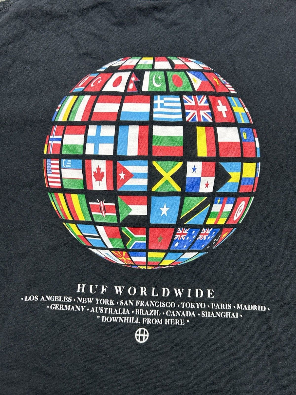 Huf HUF skateboarding t shirt worldwide flags skater medium Size US M / EU 48-50 / 2 - 2 Thumbnail