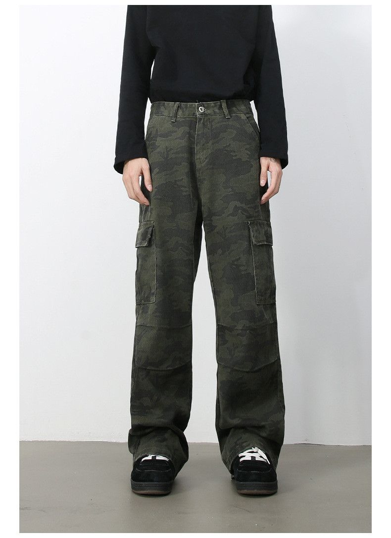 Japanese Brand Vintage loose high street camouflage cargo jeans Size US 32 / EU 48 - 1 Thumbnail
