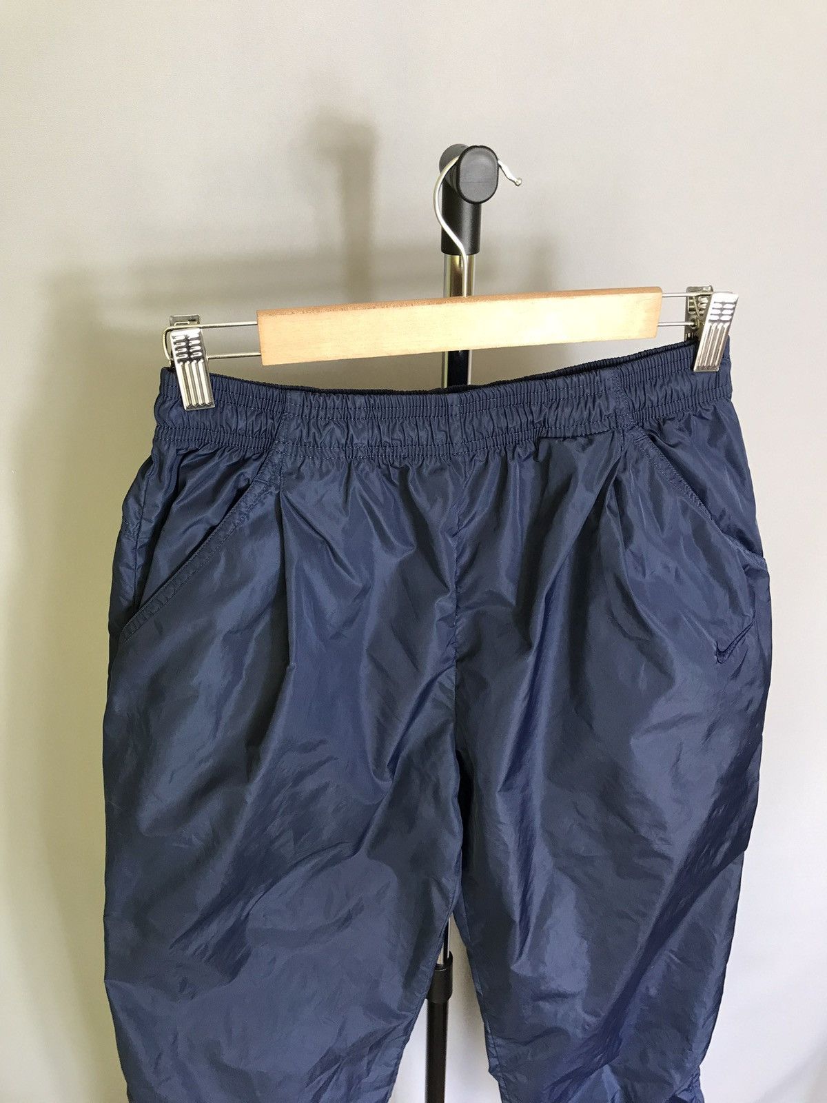 Vintage 90s Nike Mens Spell Out Cuffed Nylon Jogger Pants Blue Size US 32 / EU 48 - 3 Thumbnail