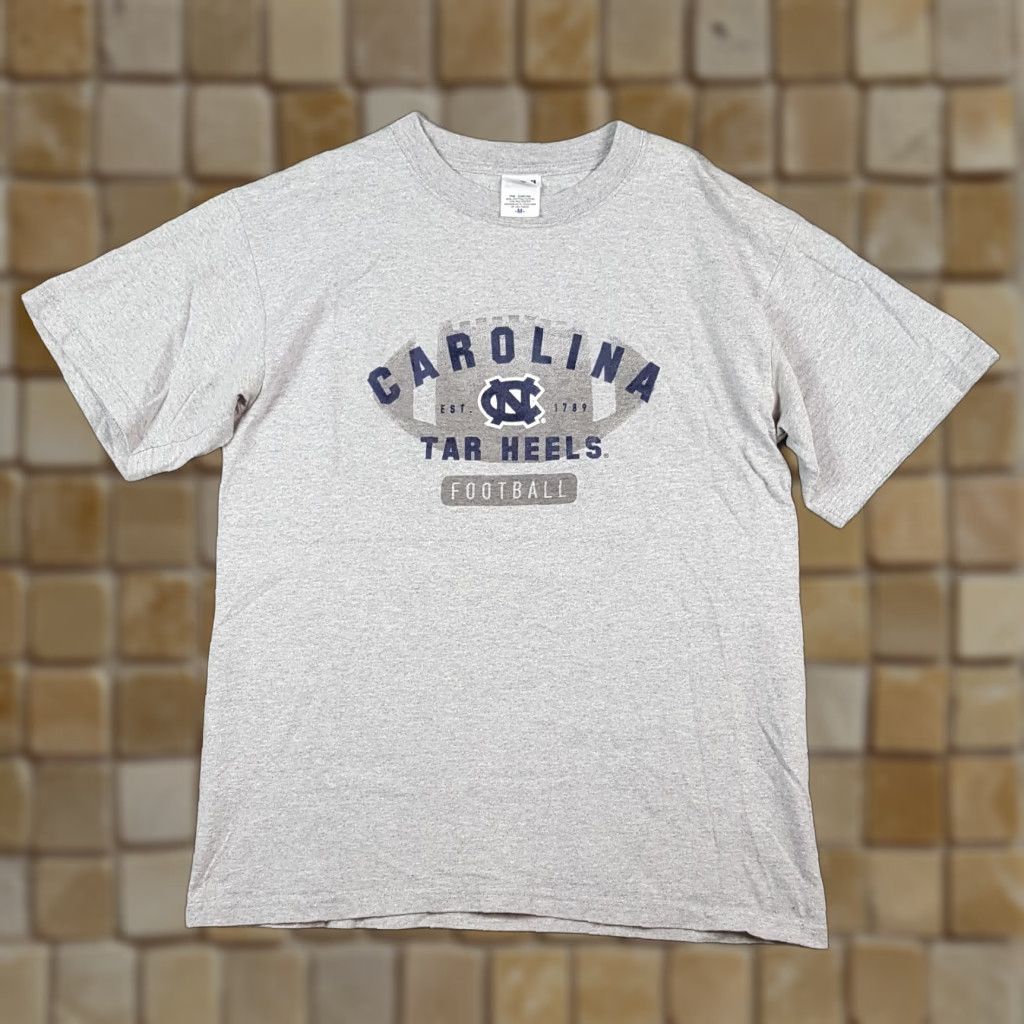 Anvil VINTAGE Carolina Tar Heels Football T-Shirt Men's Small Gray Cotton Embroidered Logo 90s College University Sports T Shirt Size US S / EU 44-46 / 1 - 1 Thumbnail