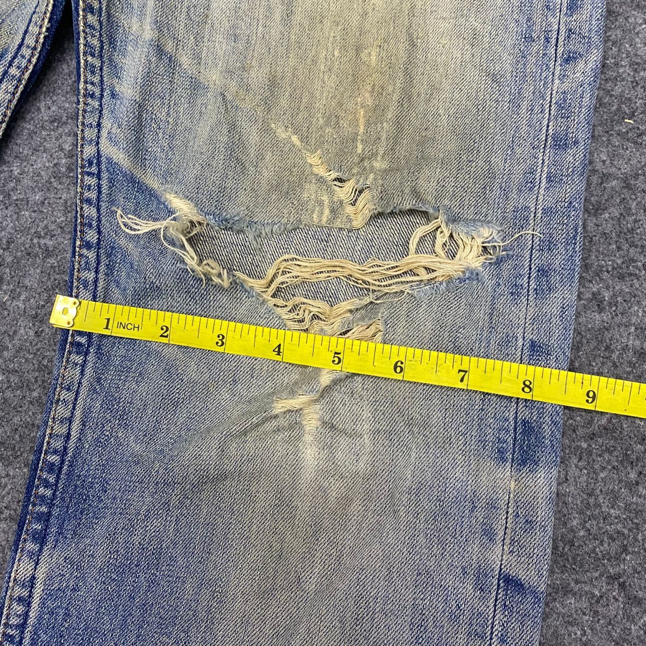 Levi's Vintage Levis 505 Distressed Denim Jeans Size US 33 - 7 Thumbnail