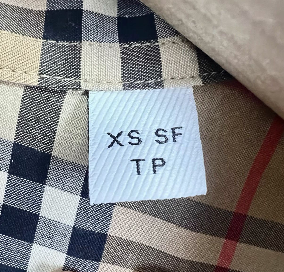 Burberry Burberry Classic Check Lapel Long Sleeve Shirt K12 Size US XS / EU 42 / 0 - 5 Thumbnail
